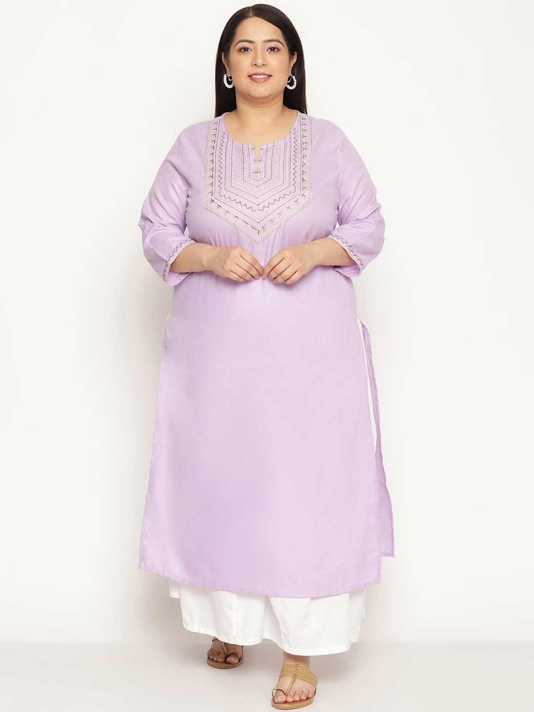 

Sringam Women Lavender Embroidered Thread Work Kurta