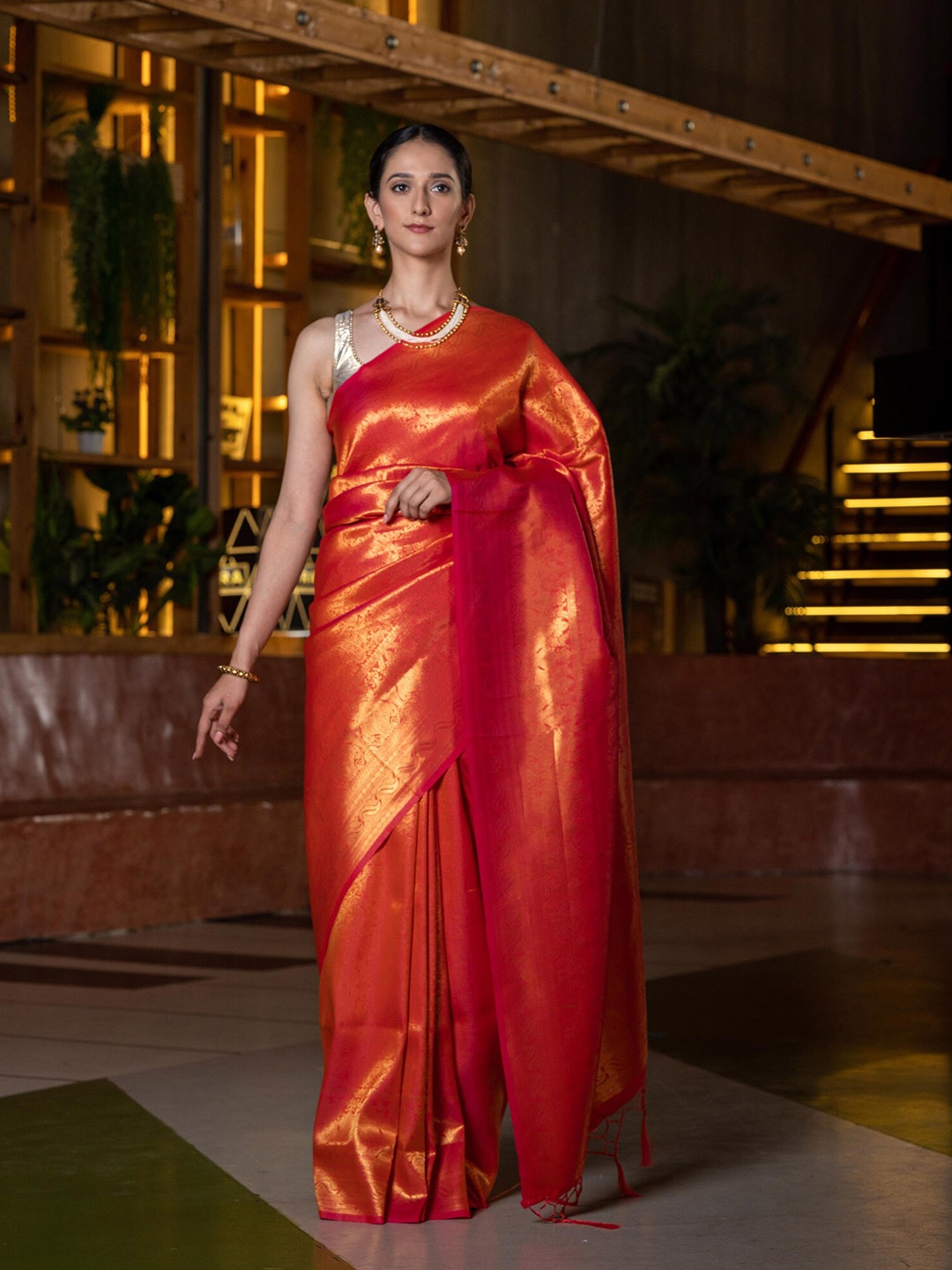 

BEATITUDE Orange & Gold-Toned Woven Design Zari Silk Blend Kanjeevaram Saree