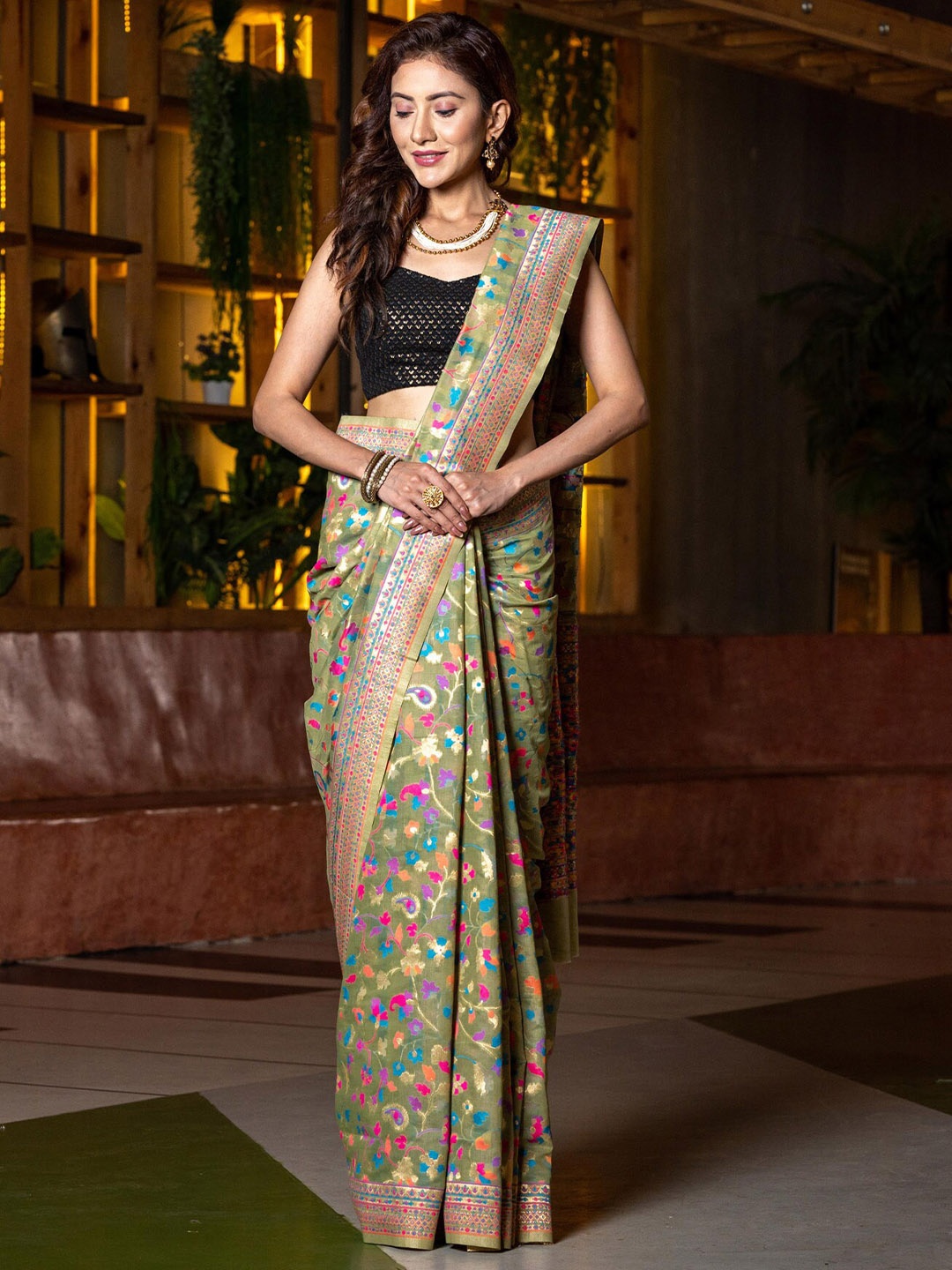 

BEATITUDE Green & Blue Woven Design Zari Silk Blend Saree