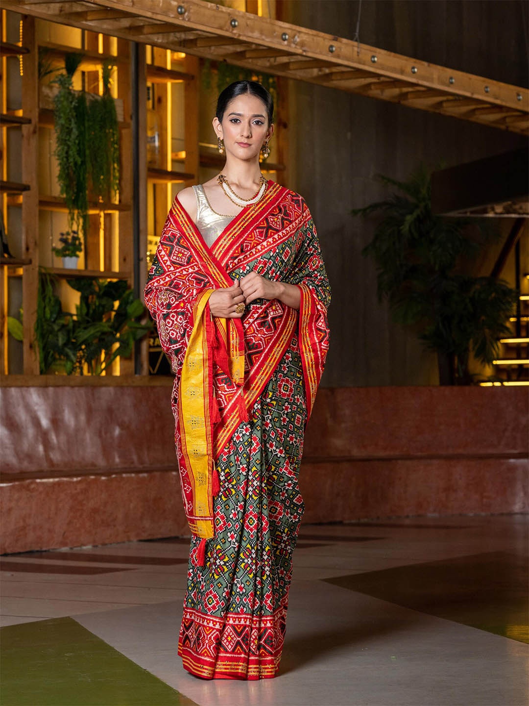 

BEATITUDE Grey & Red Ethnic Motifs Silk Blend Patola Saree