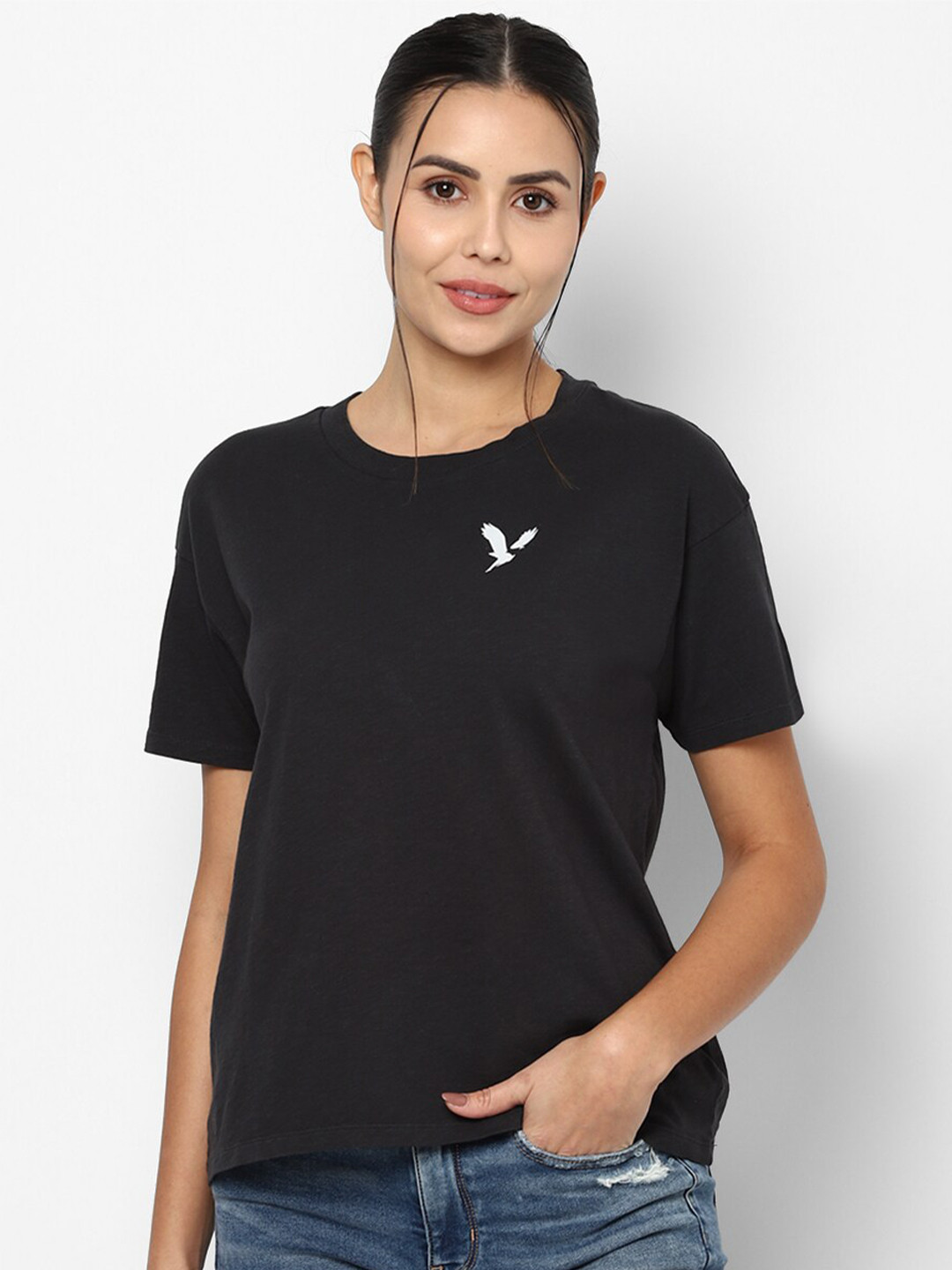 

AMERICAN EAGLE OUTFITTERS Women Black T-shirt
