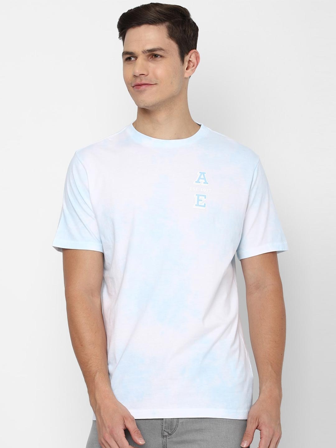 

AMERICAN EAGLE OUTFITTERS Men Blue & White Tie and Dye Cotton T-shirt