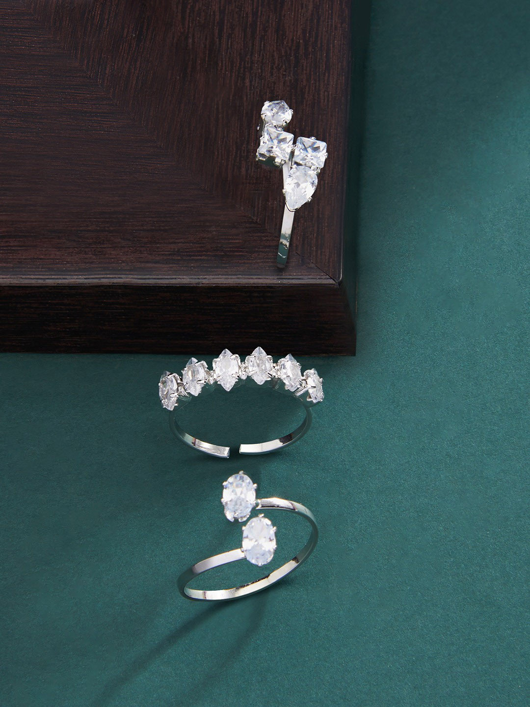 

Zaveri Pearls Set of 3 Silver-Plated & White Stone-Studded Finger Rings