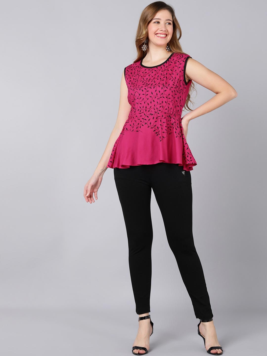 

Indi INSIDE Pink & Black Floral Printed Peplum Top