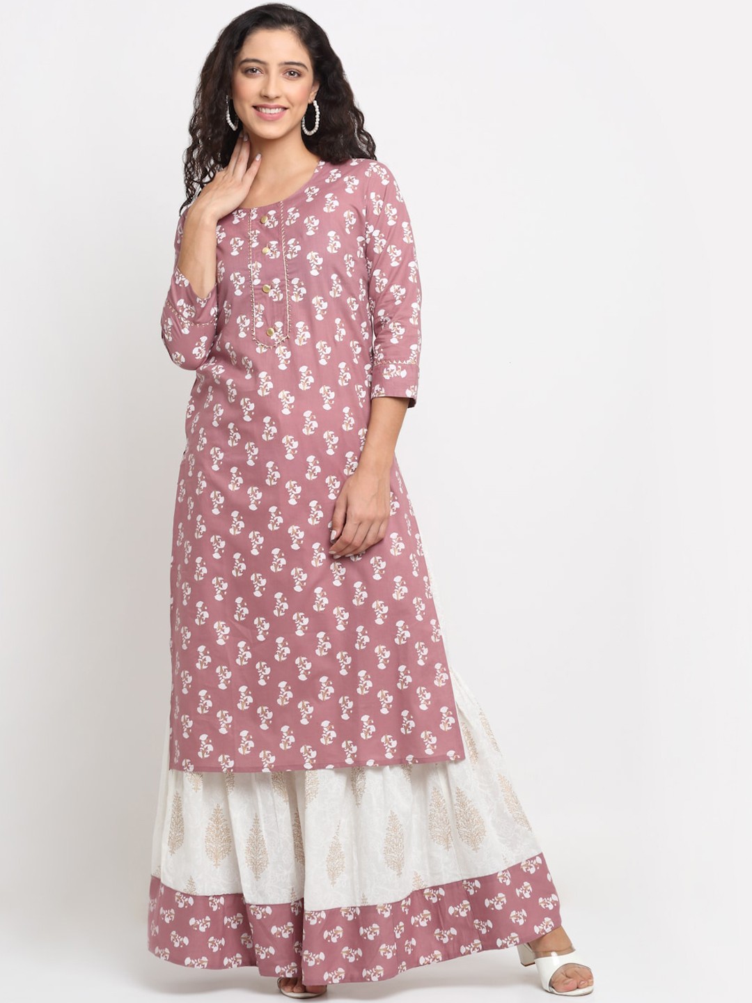 

KALINI Women Peach-Coloured Floral Printed Gotta Patti Pure Cotton Kurta with Skirt
