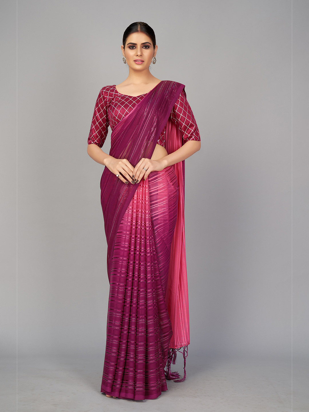 

MONJOLIKA FASHION Purple & Pink Striped Silk Blend Saree