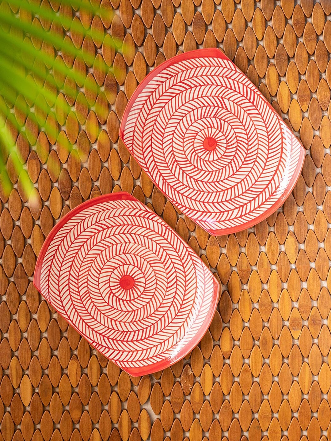 

ExclusiveLane Set Of 2 Red Chevrons Hand Painted Ceramic Serveware Platter