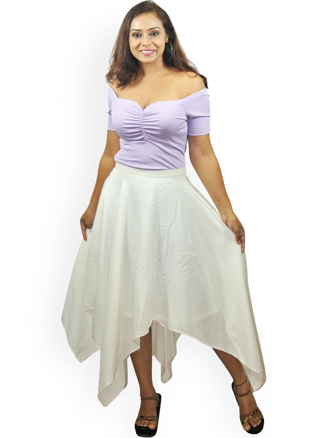 

La Aimee Women White Solid Asymmetric Skirt