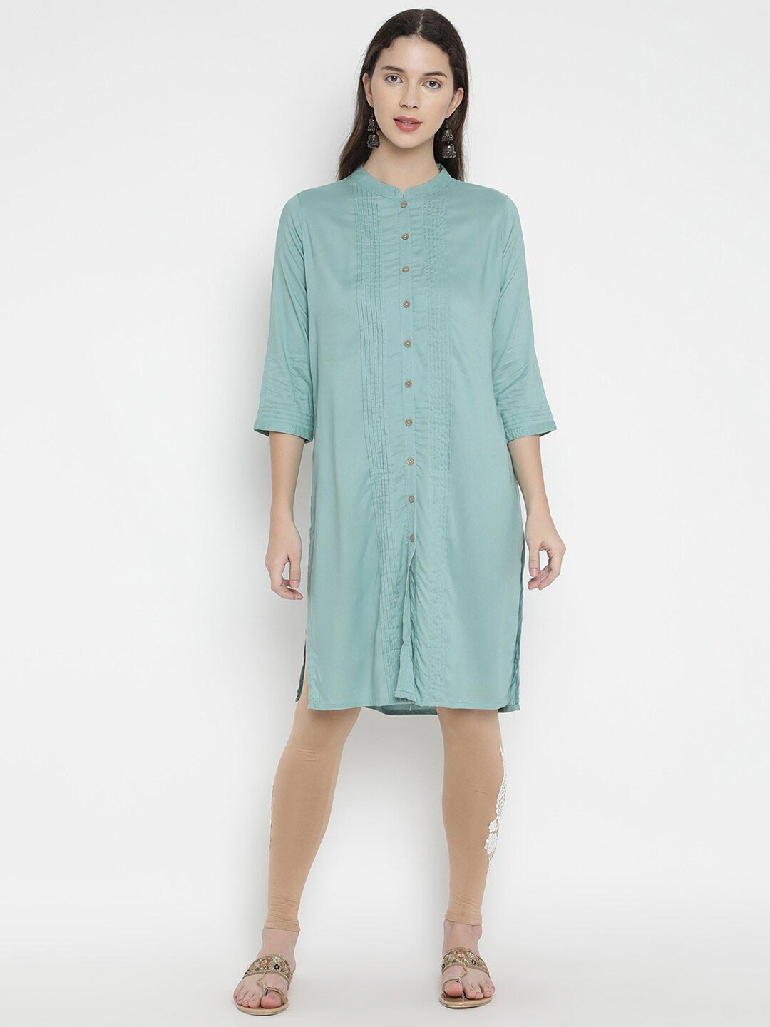 

V2 Value & Variety Women Green Solid Kurta
