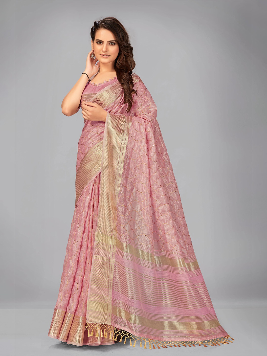 

MANOHARI Pink & Gold-Toned Woven Design Embroidered Silk Blend Saree