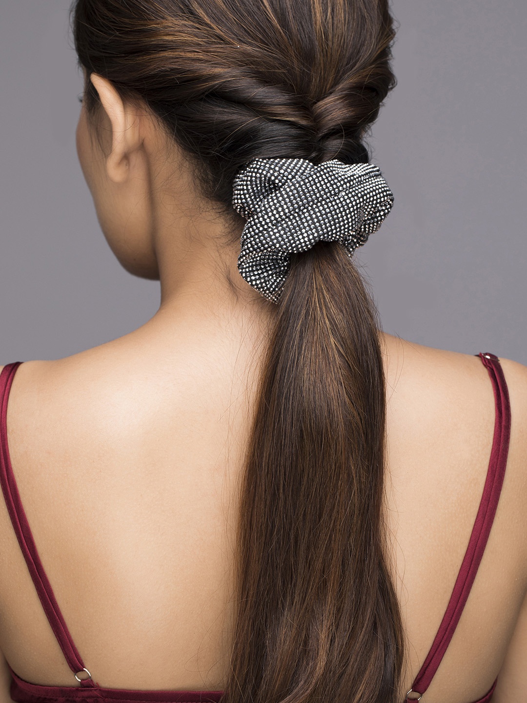 

Rubans Women Black & White Glitters Embellished Ponytail Holders