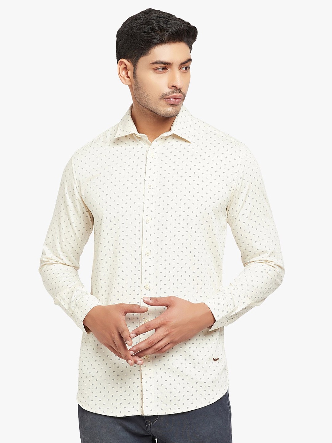 

Blue Buddha Men Off White Printed Casual Shirt