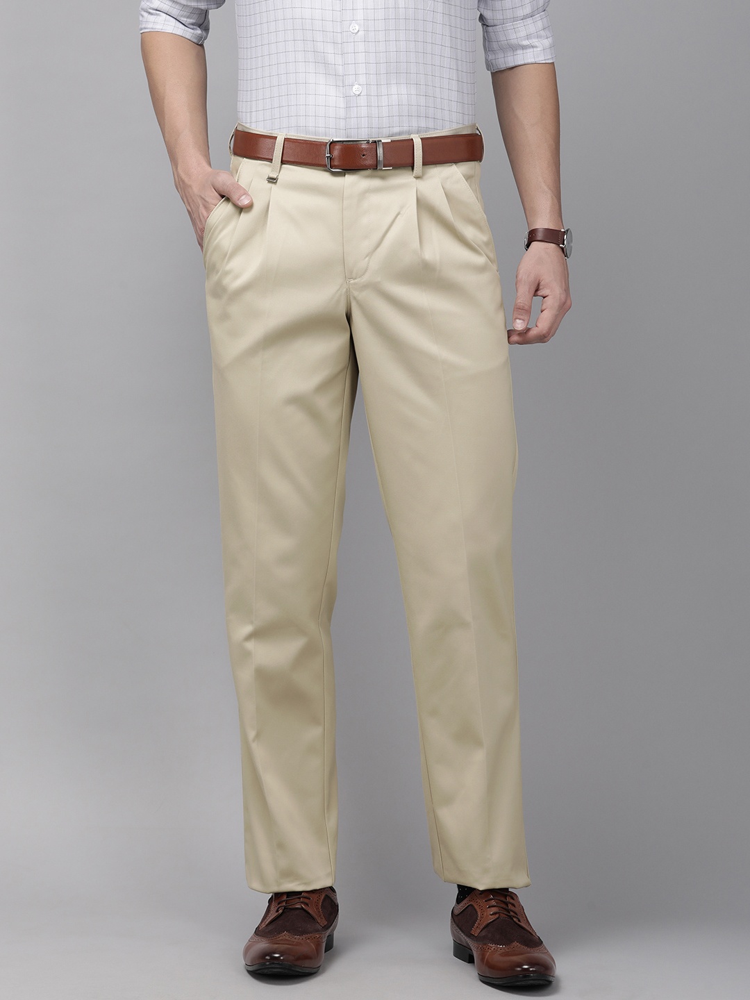 

Van Heusen Men Khaki Pleated Custom Fit Formal Trousers