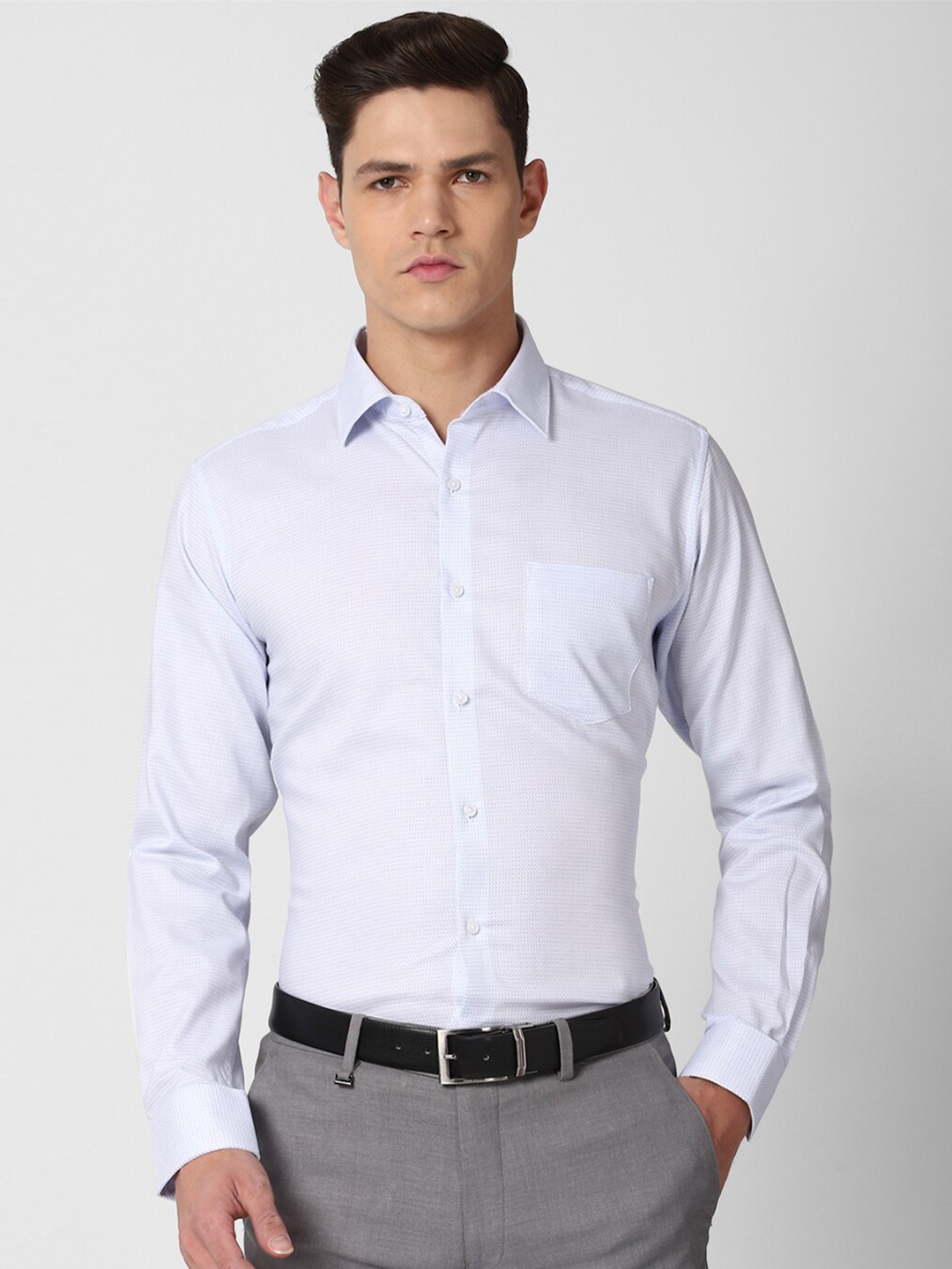 

Van Heusen Men Blue Pure Cotton Formal Shirt