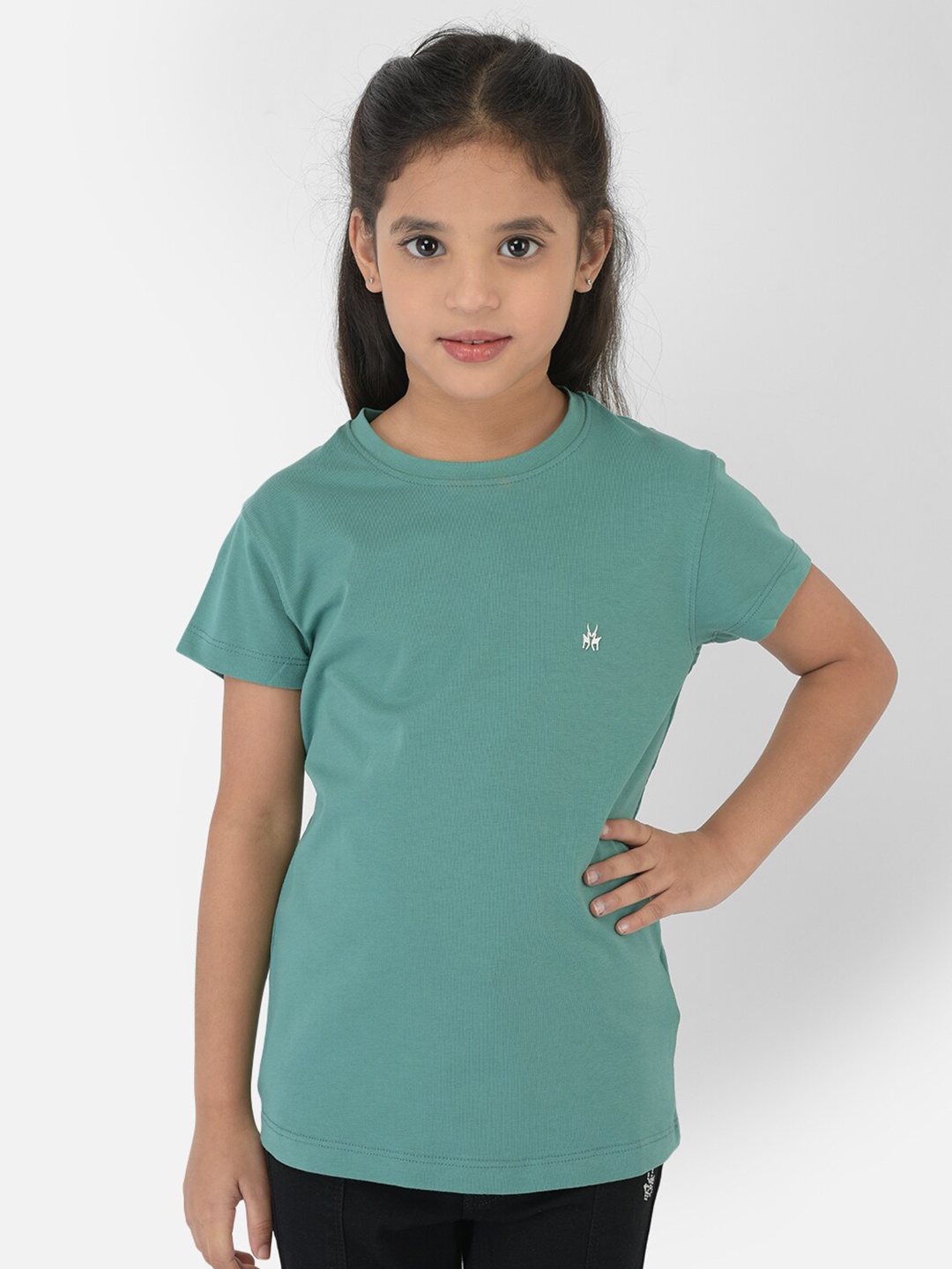 

Crimsoune Club Girls Green Slim Fit T-shirt