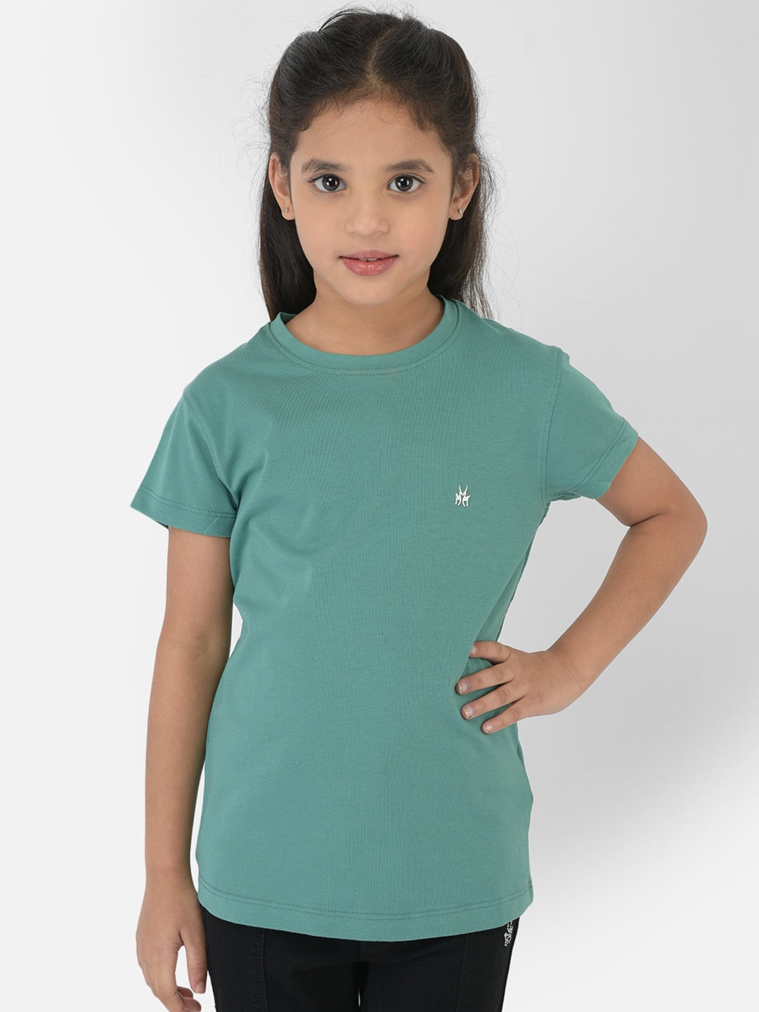 Crimsoune Club Girls Green Slim Fit T-shirt