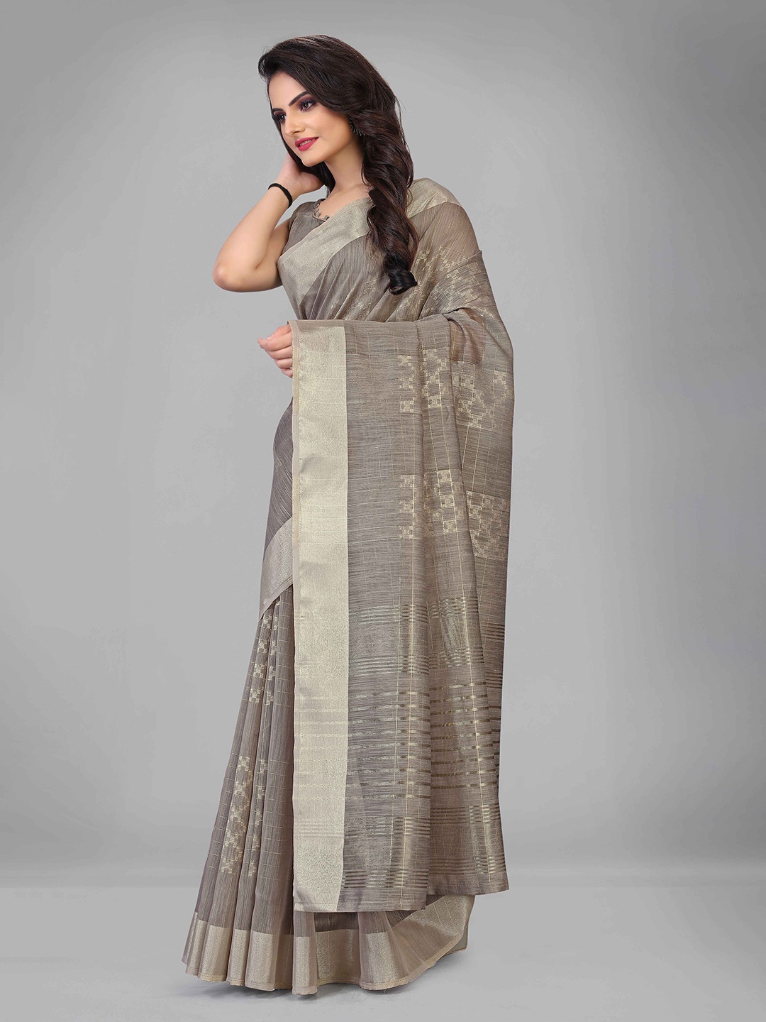 

MANOHARI Grey & Gold-Toned Woven Design Silk Blend Saree