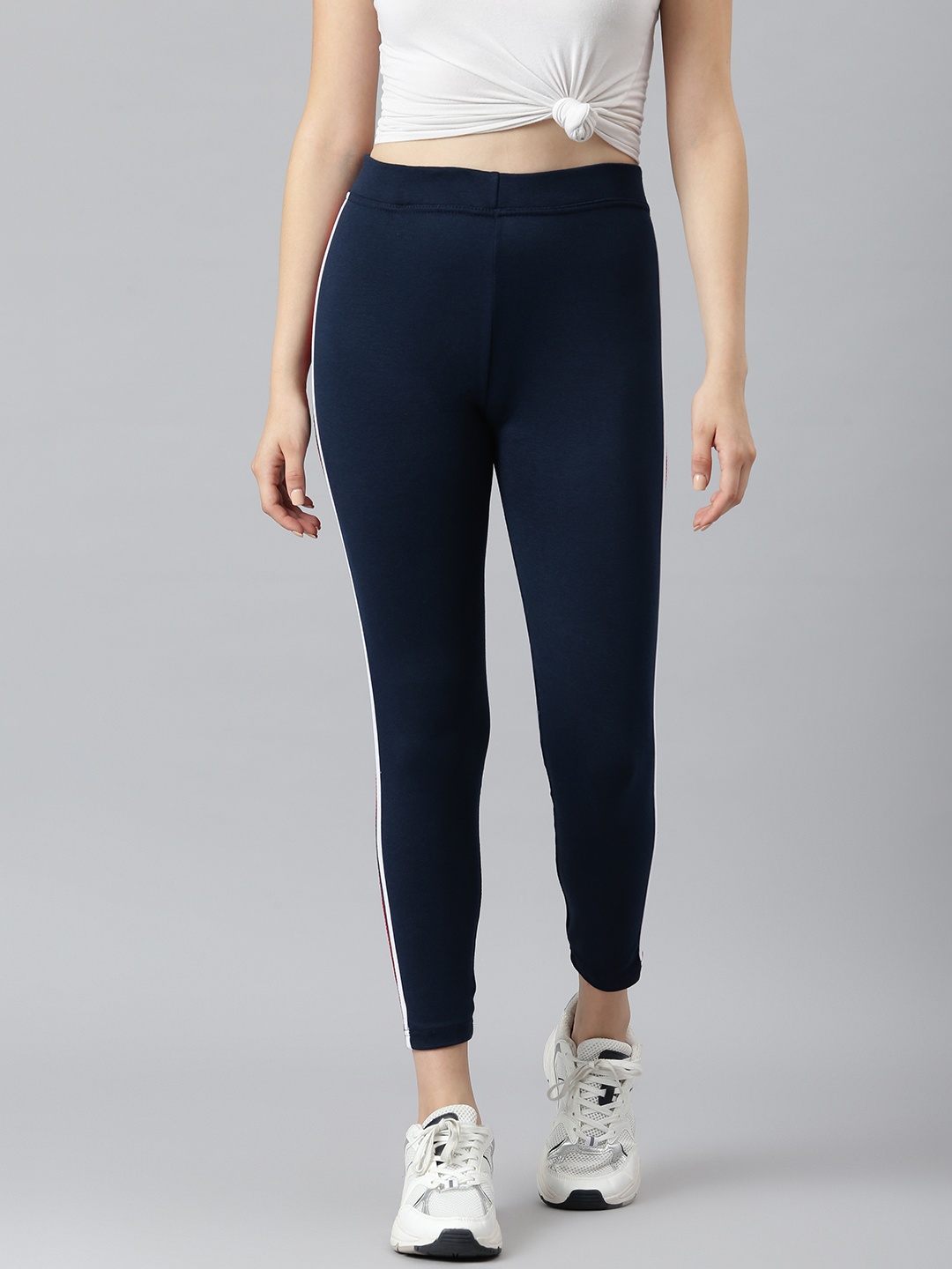 

Aarika Women Navy Blue Side Striped Rapid-Dry Cropped Track Pant