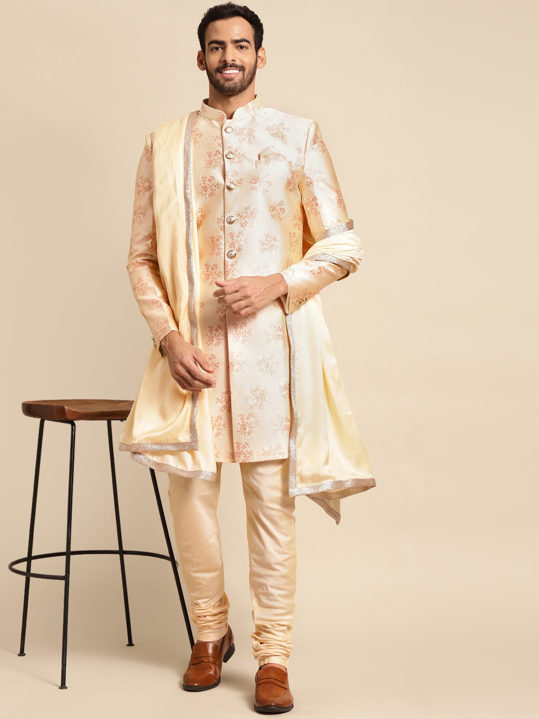 

KISAH Men Beige Woven Design Sherwani Set, Cream