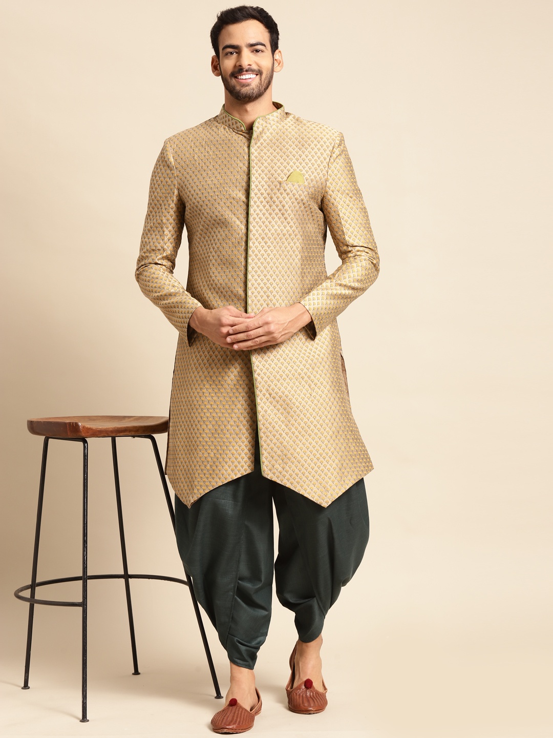 

KISAH Men Indowestern Sherwani Set, Gold