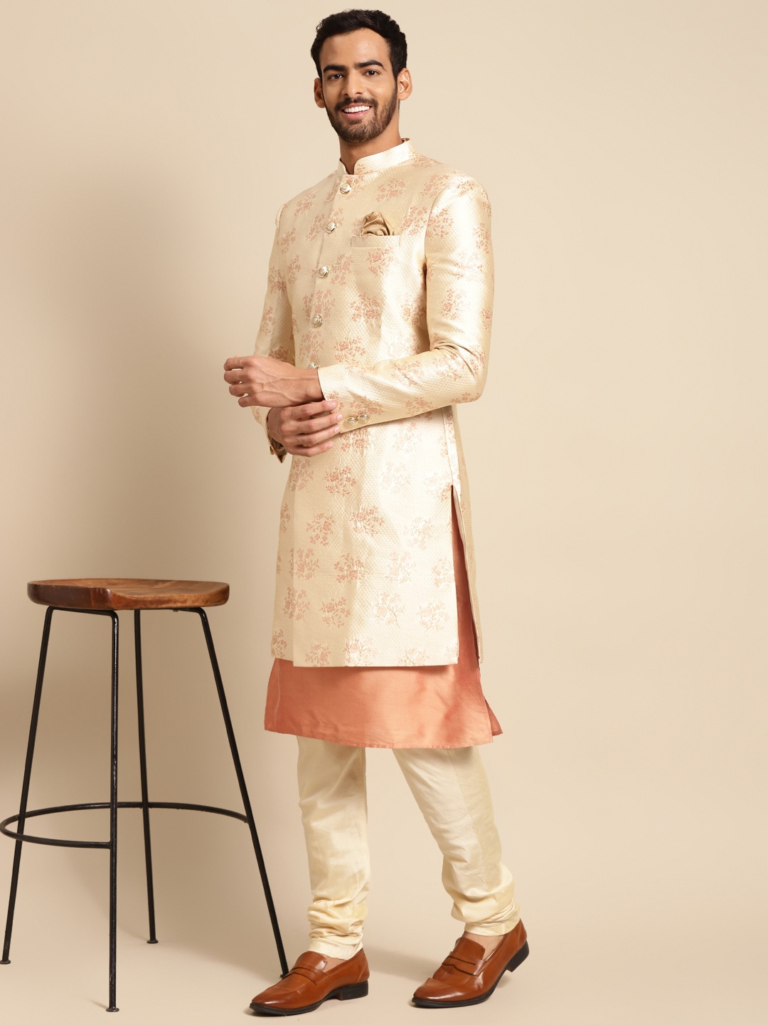 

KISAH Men Pink & White Self-Design Indowestern Sherwani Set, Cream