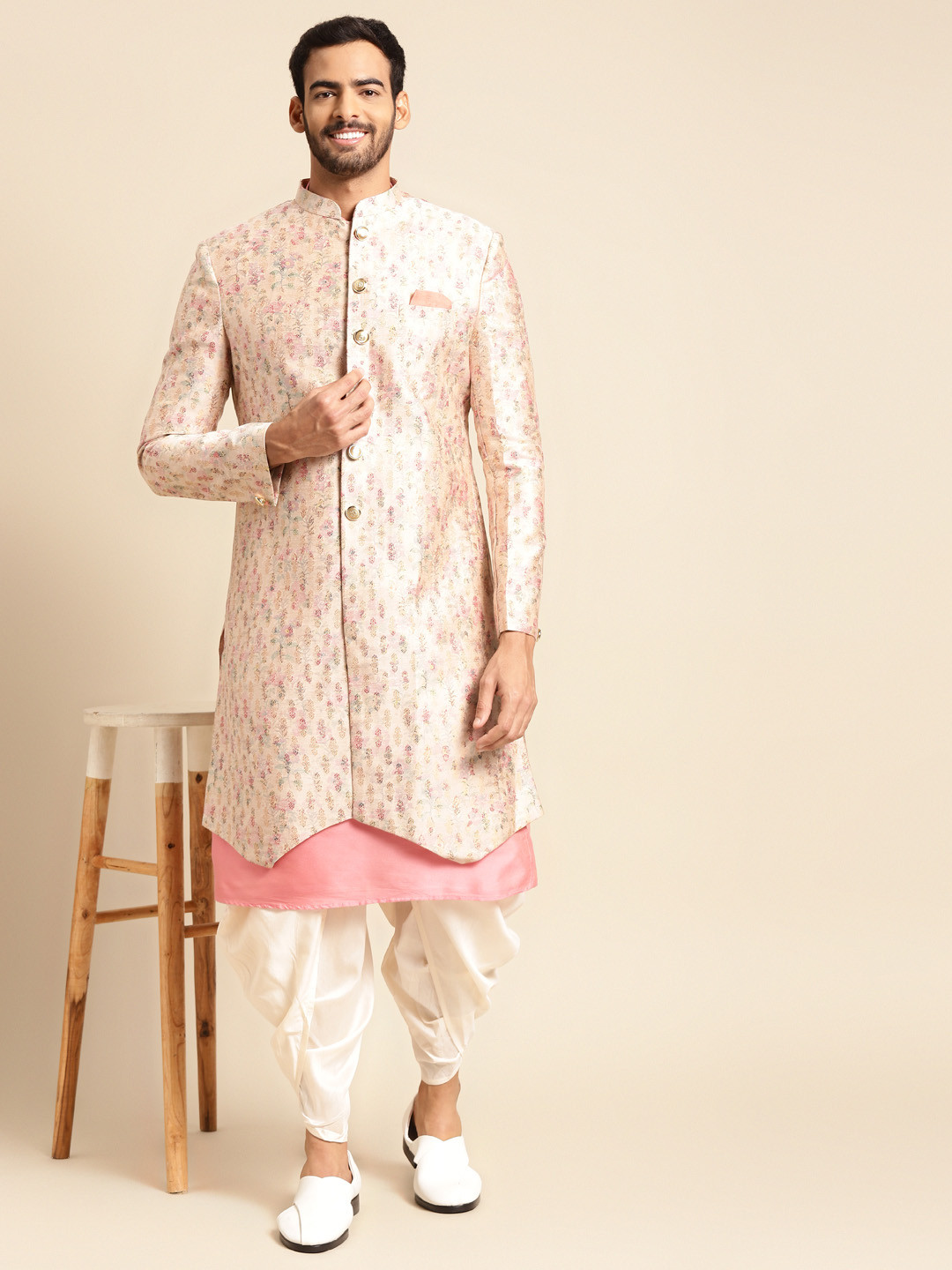 

KISAH Men Woven Design Indowestern Sherwani Set, Cream