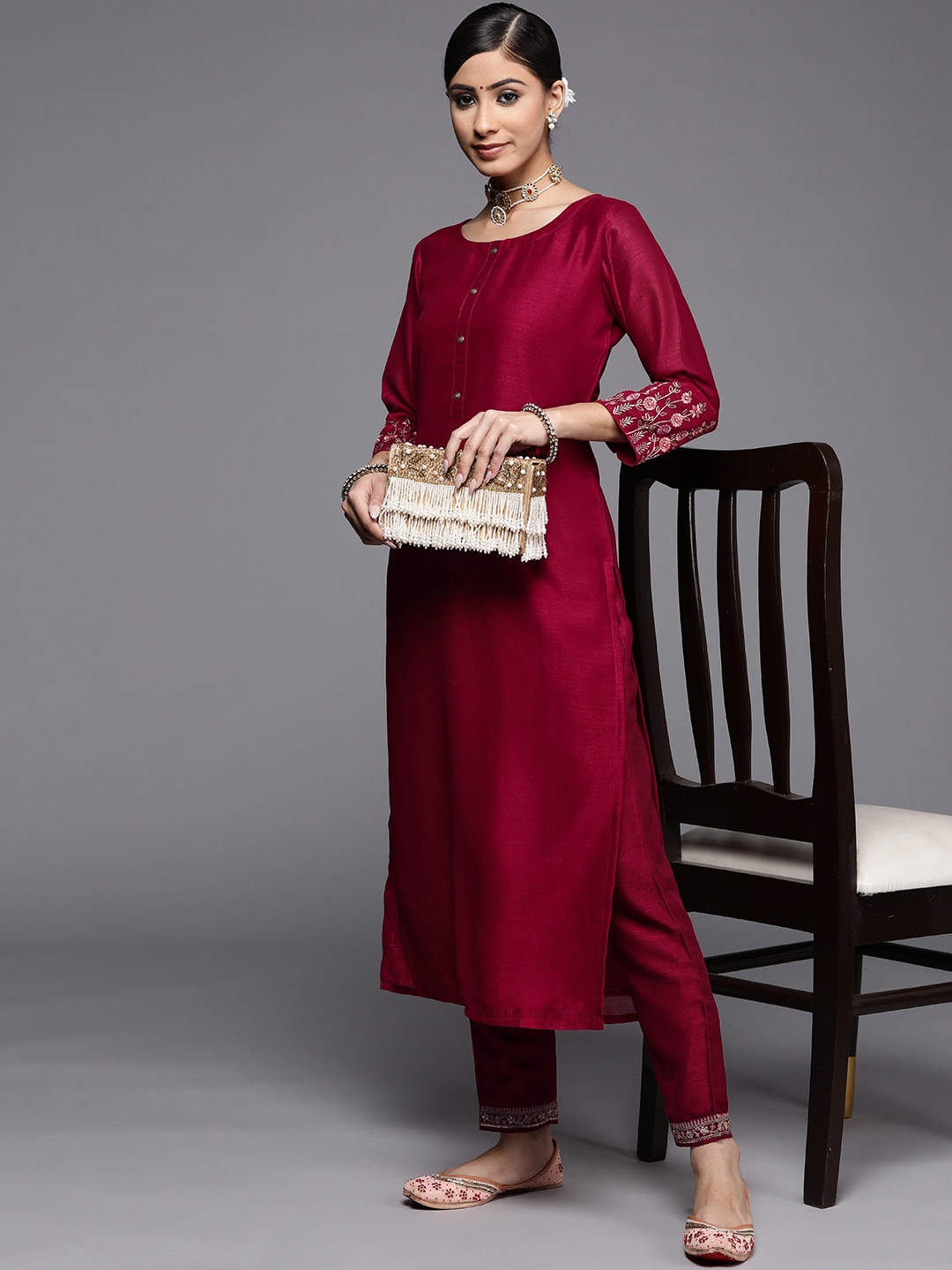 

Libas Women Maroon Thread Work Embroidered Kurta