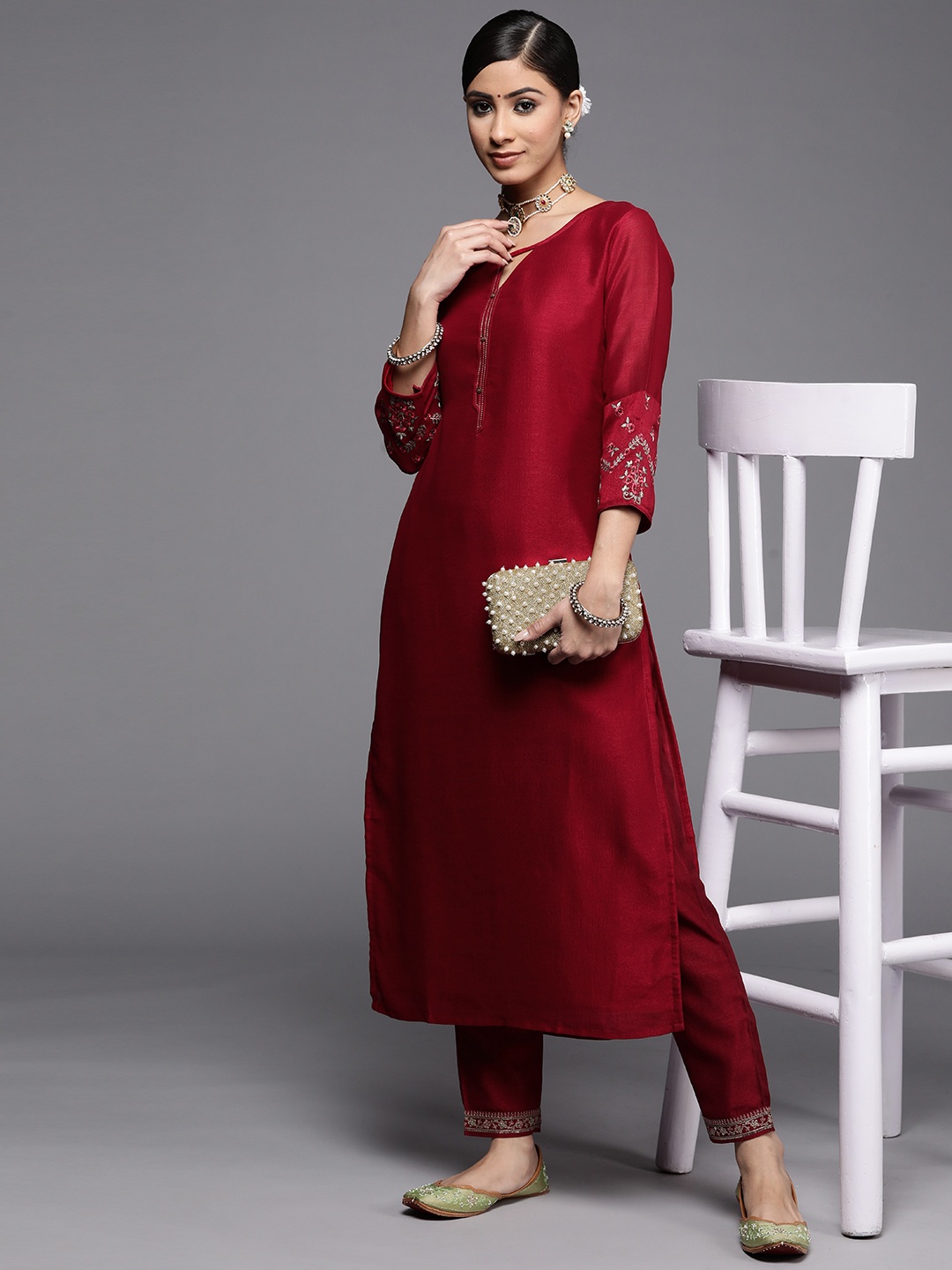 

Libas Women Maroon Thread Work Embroidered Kurta