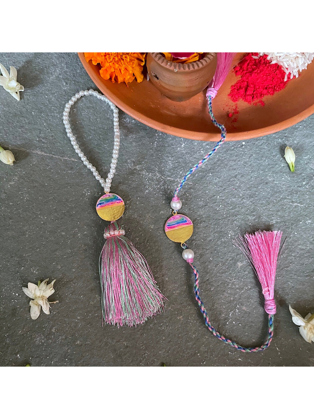 

Mitali Jain Set of 2 Half Moon Rakhi & Lumba, Gold