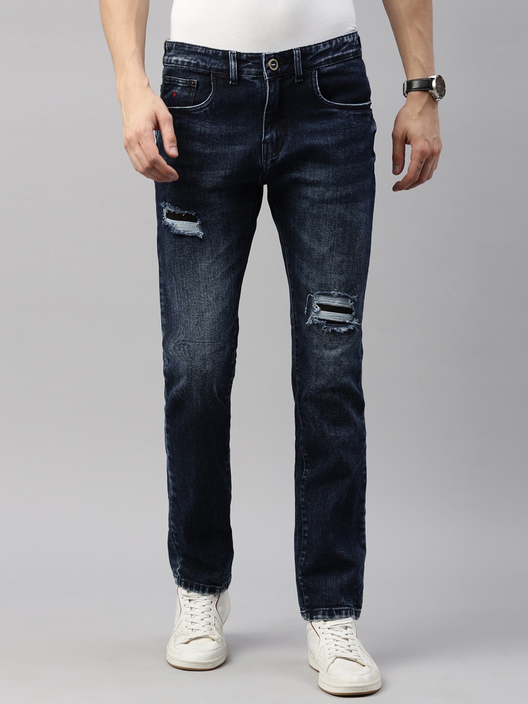 

CINOCCI Men Blue Slim Fit Mildly Distressed Light Fade Stretchable Jeans