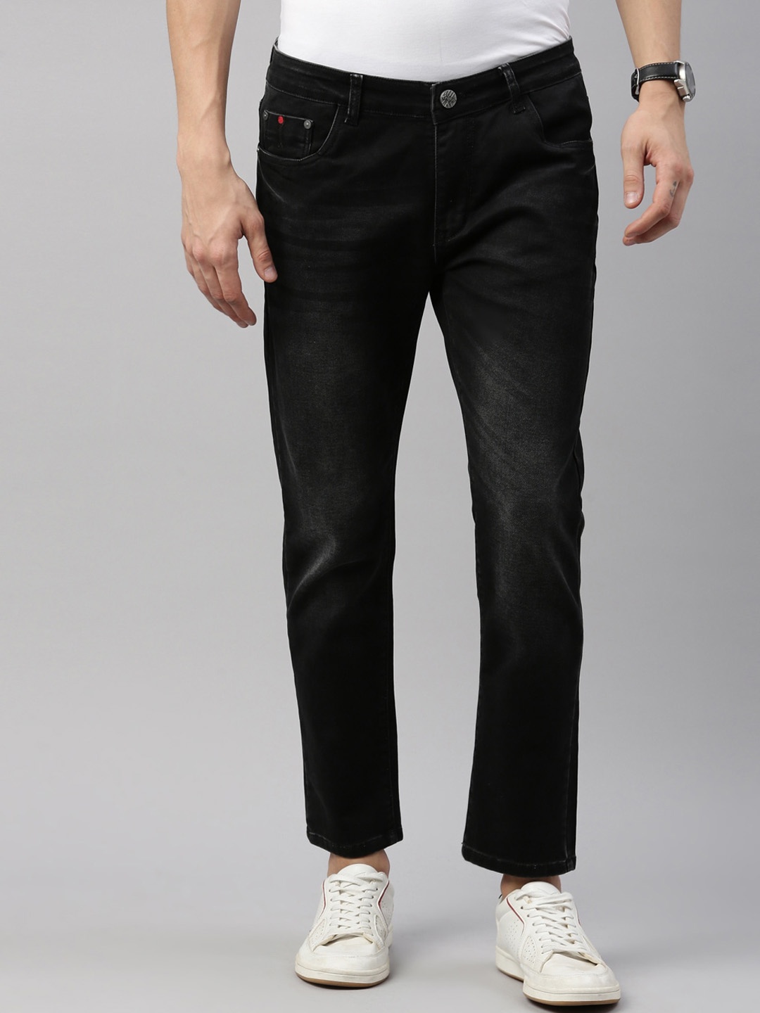 

CINOCCI Men Black Slim Fit Mildly Distressed Light Fade Stretchable Jeans