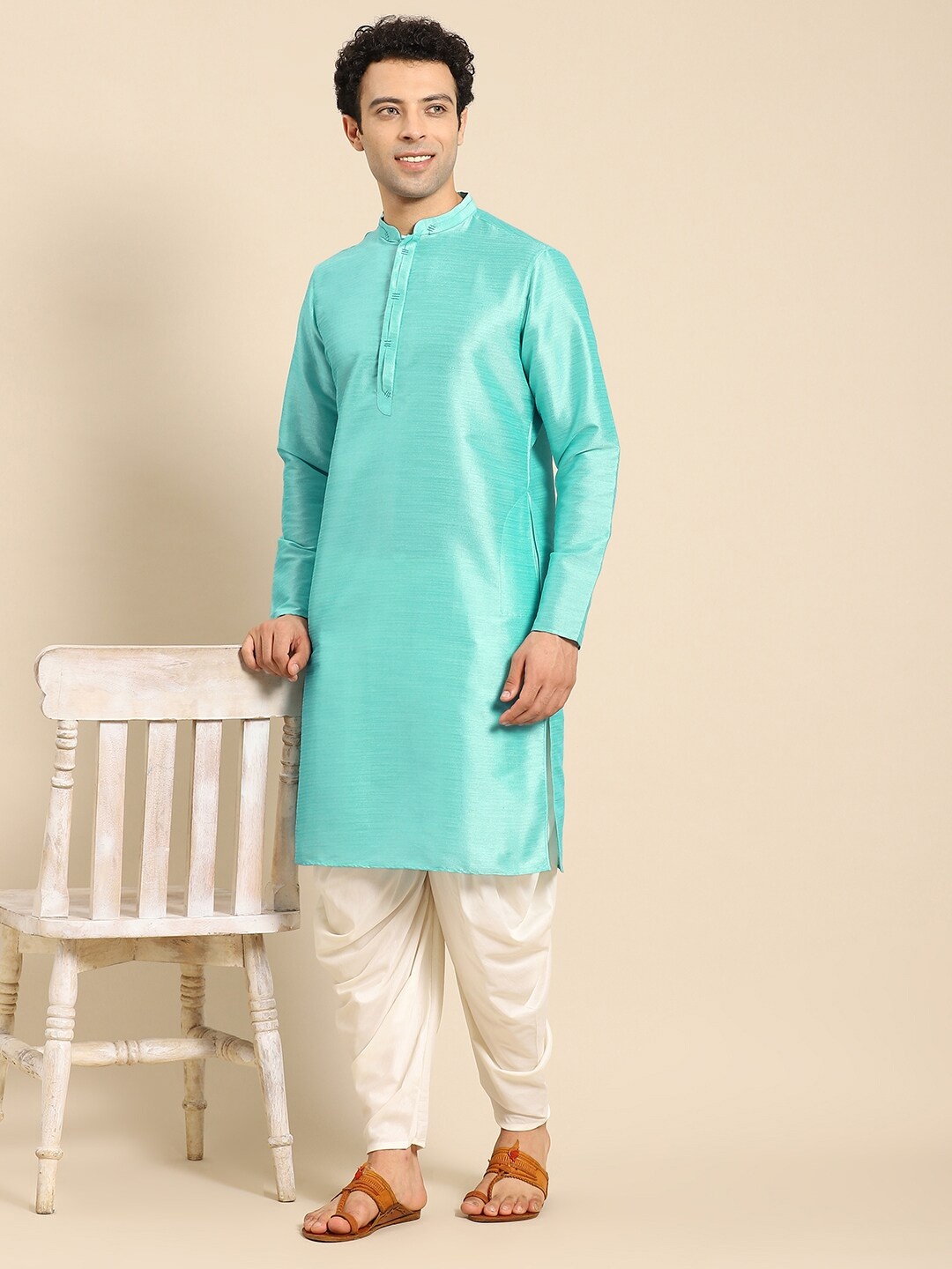 

Amodh by Kisah Men Blue Kurta with Patiala