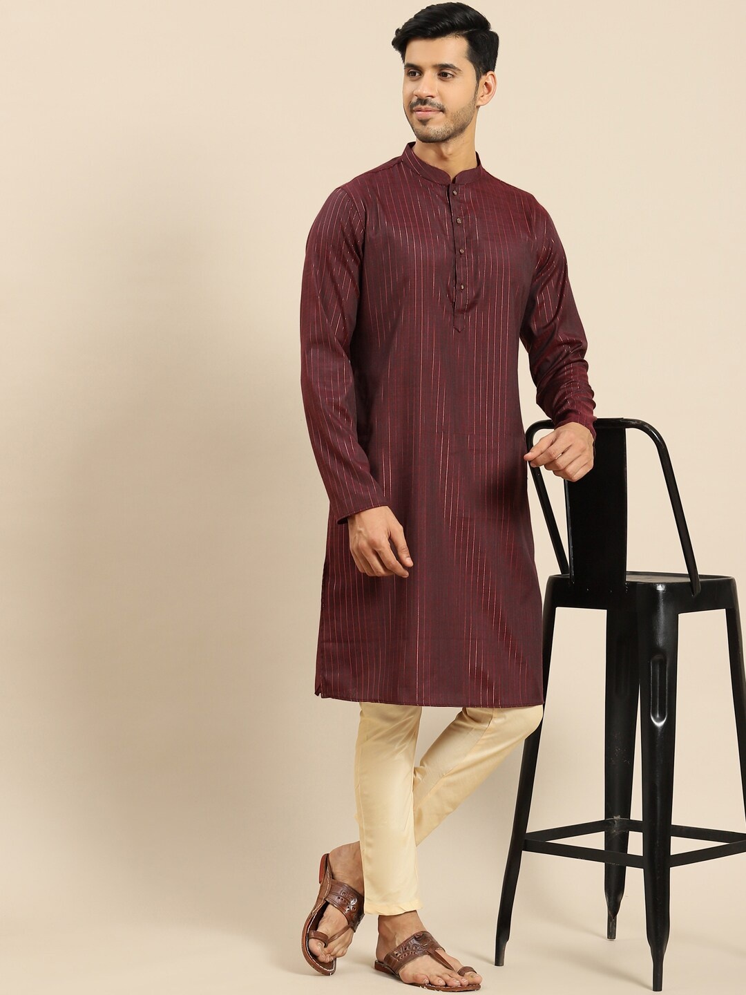 

Amodh by Kisah Men Maroon Striped Kurta with Trousers