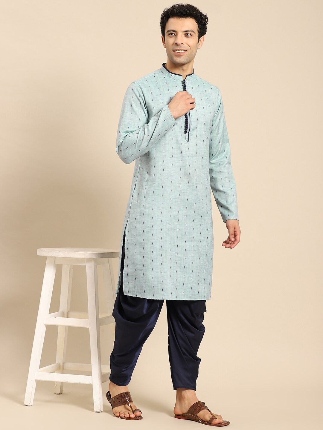

Amodh by Kisah Men Ethnic Motifs Kurta with Patiala, Blue