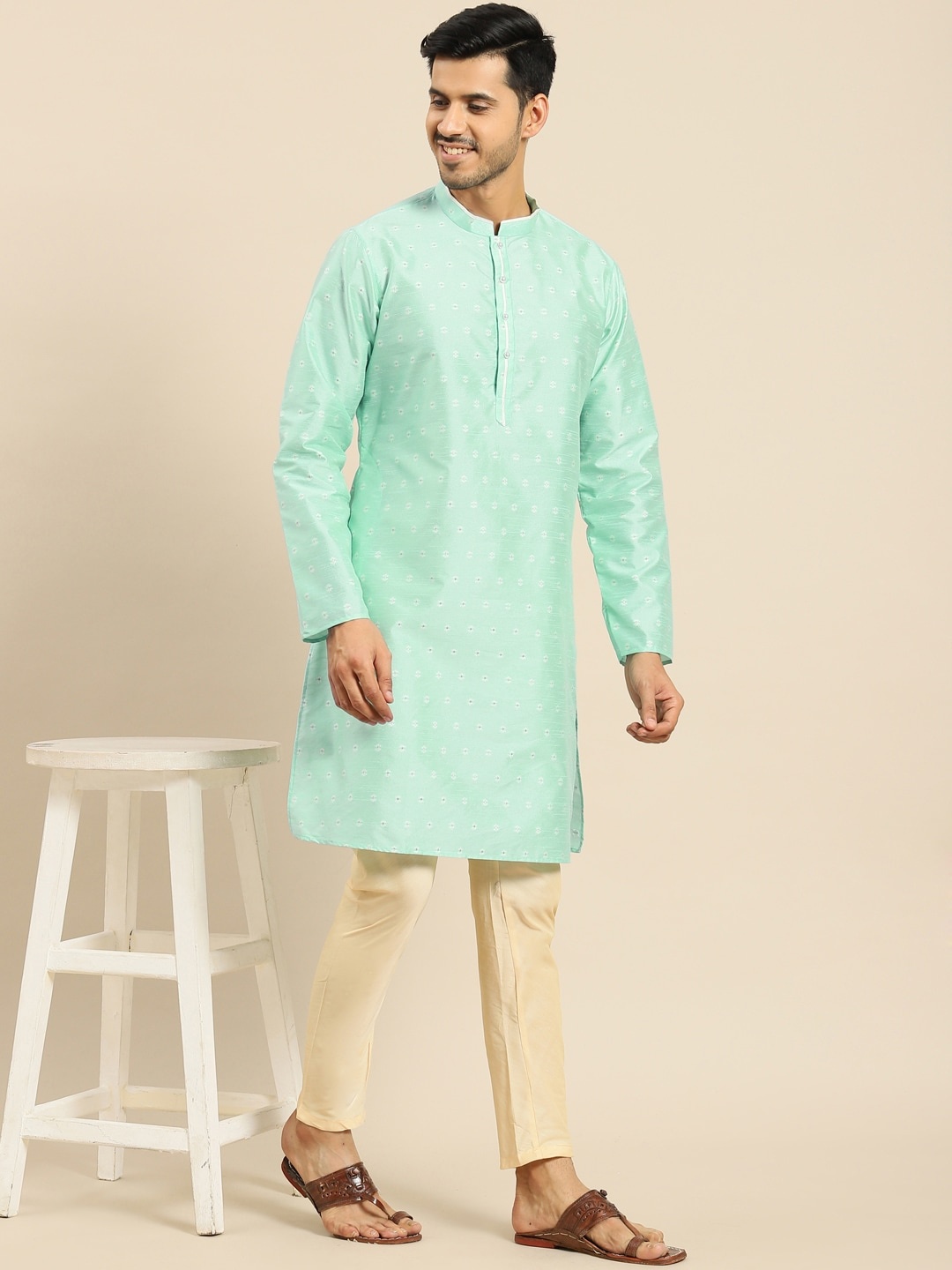 

Amodh by Kisah Men Blue Kurta with Trousers, Sea green