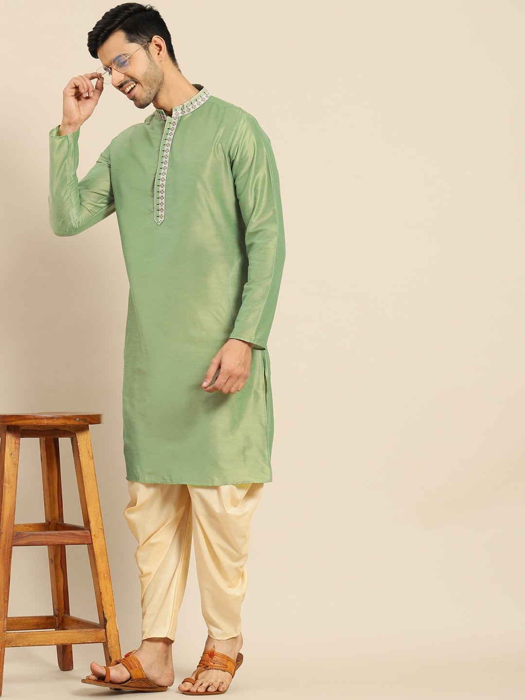 

Amodh by Kisah Men Green Kurta with Patiala