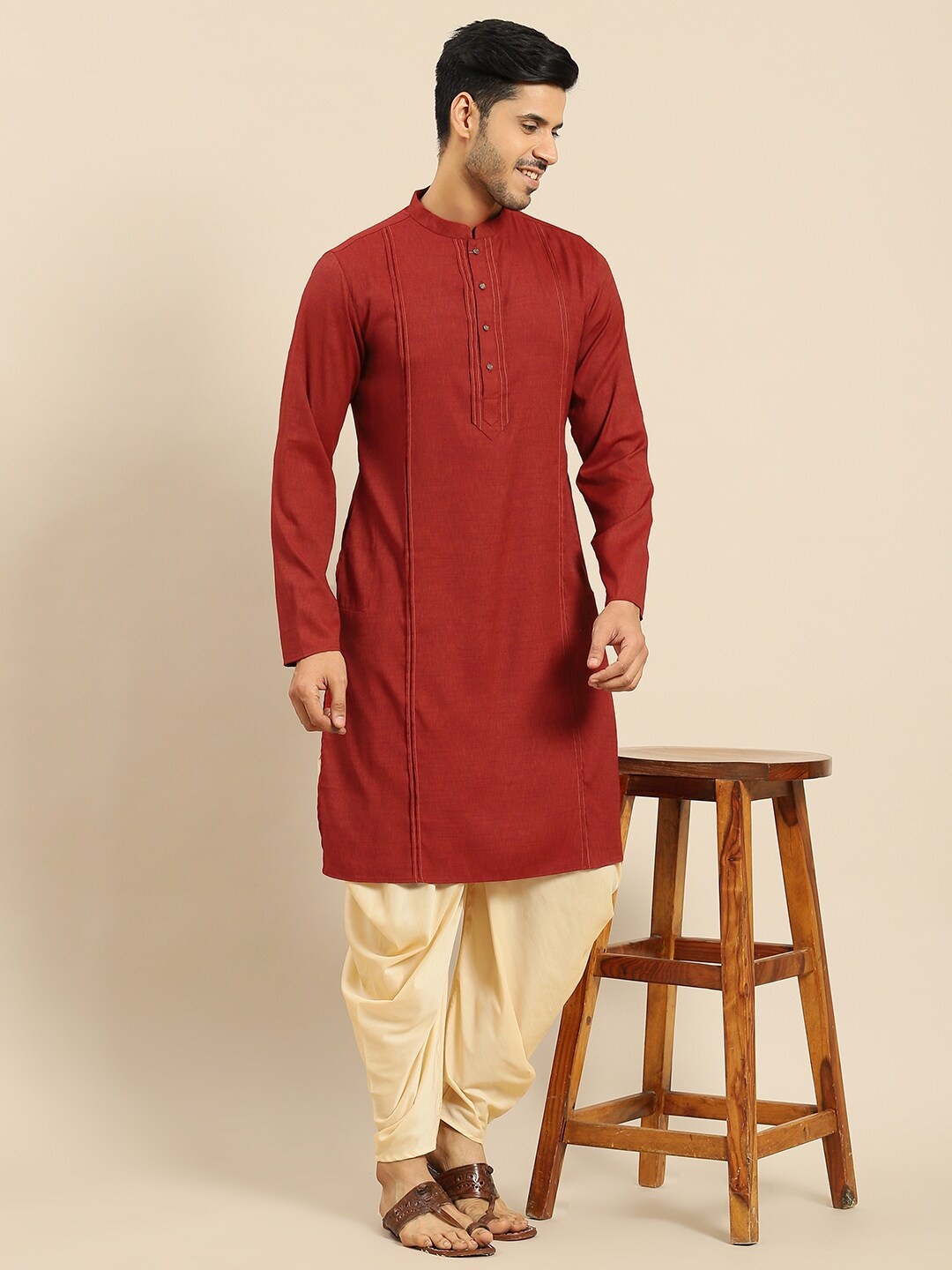 

Amodh by Kisah Men Kurta With Dhoti Pants, Red