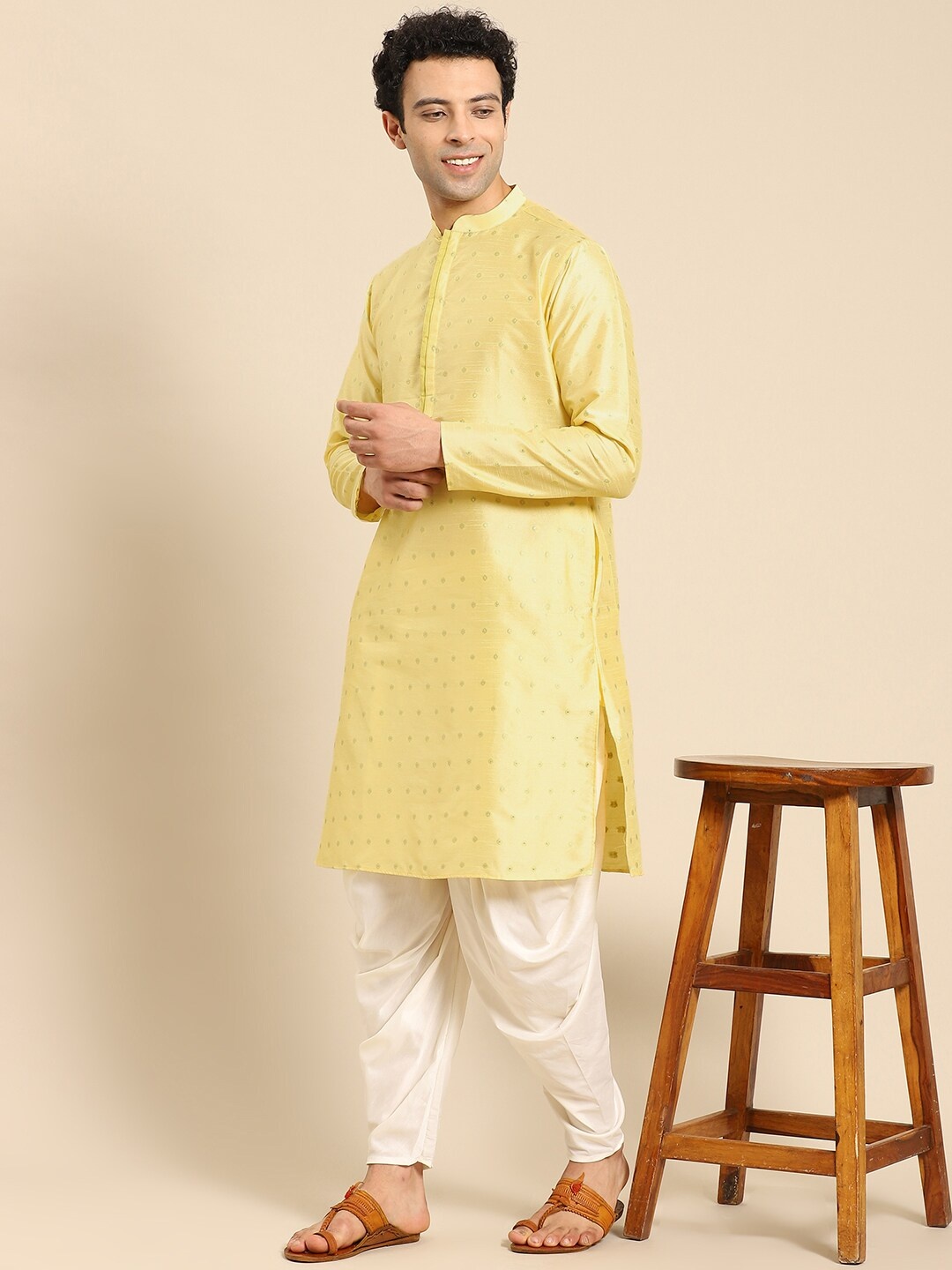 

Amodh by Kisah Men Yellow Self Design Kurta with Dhoti Pants