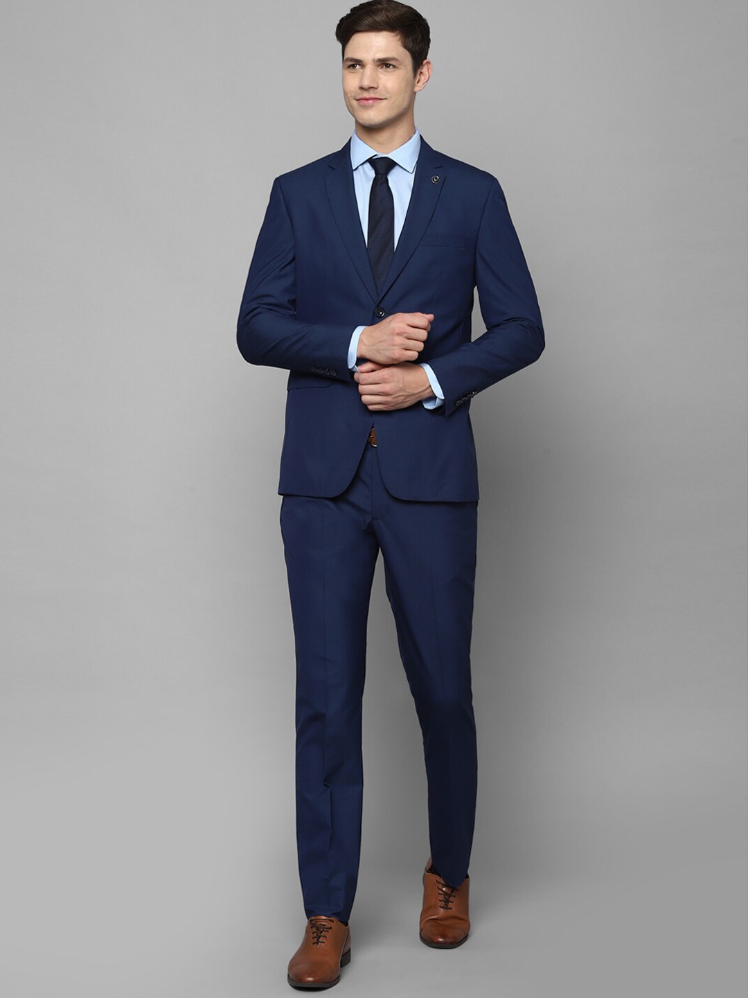 

Allen Solly Men Navy Solid Slim-Fit Single-Breasted Two-Piece Suit, Navy blue