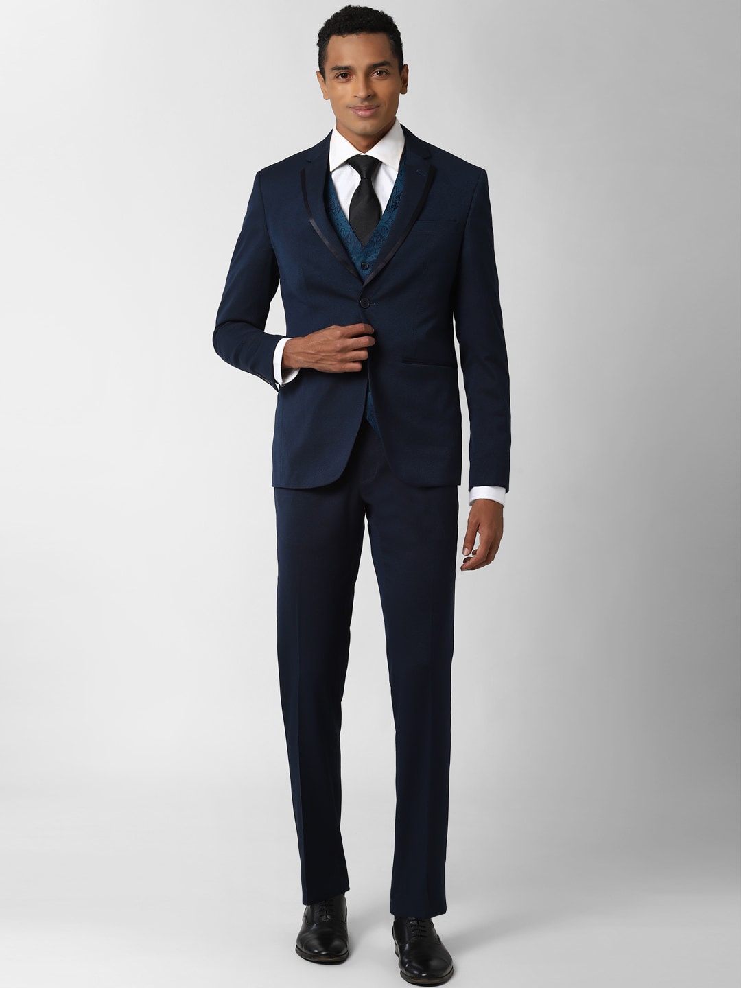 

Peter England Elite Men Navy Blue Self design Three-Piece Single Breasted Slim-Fit Suits