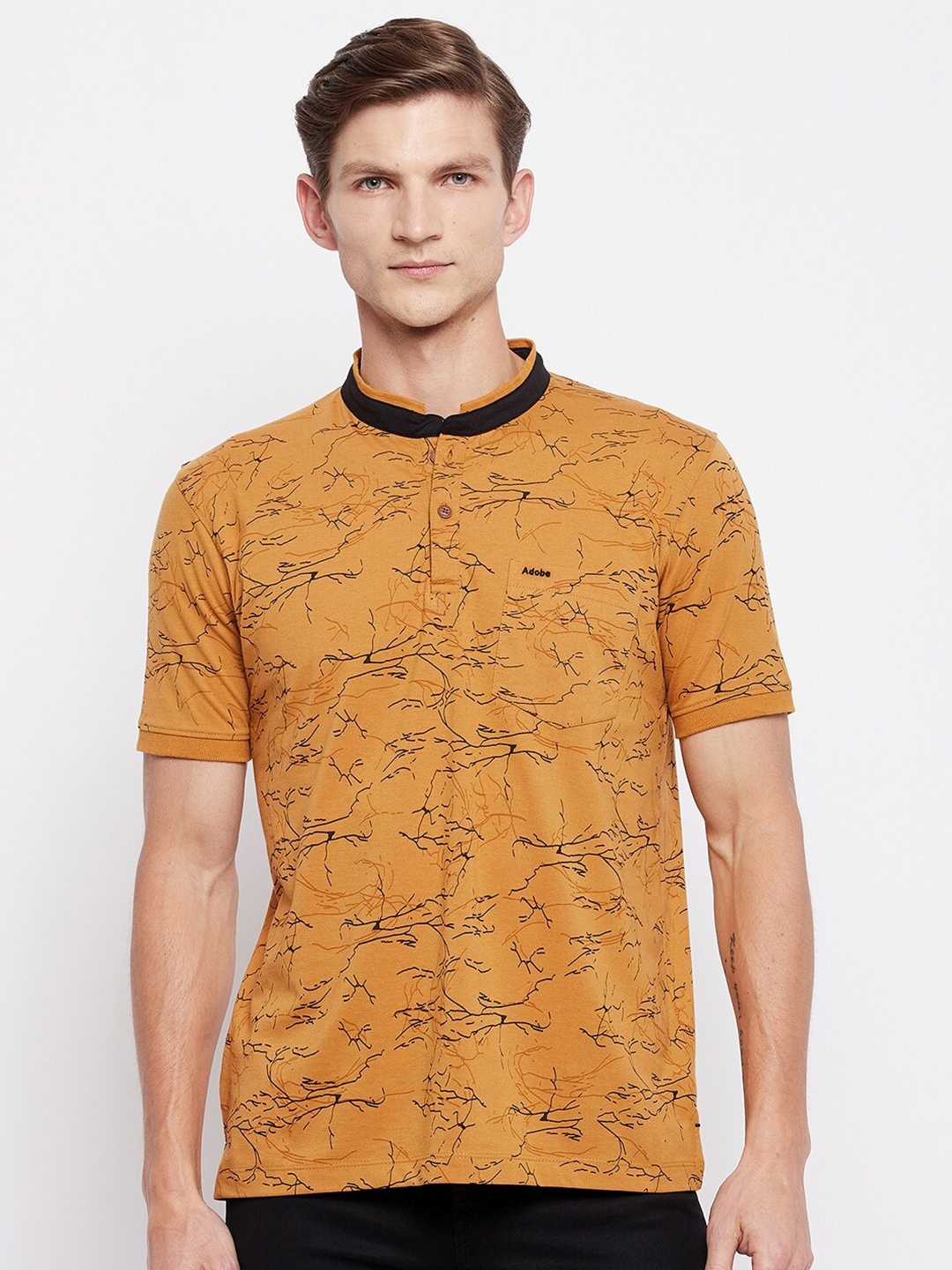 

Adobe Men Mustard Yellow Printed Mandarin Collar T-shirt