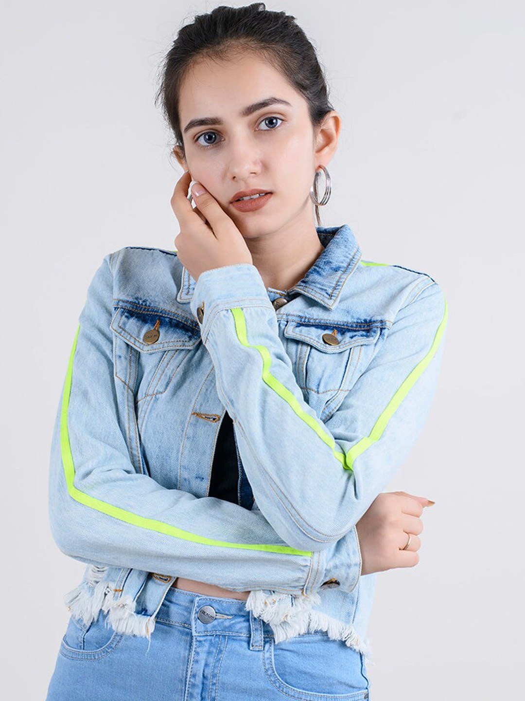 

FREAKINS Women Blue Washed Frayed Ripped Jacket