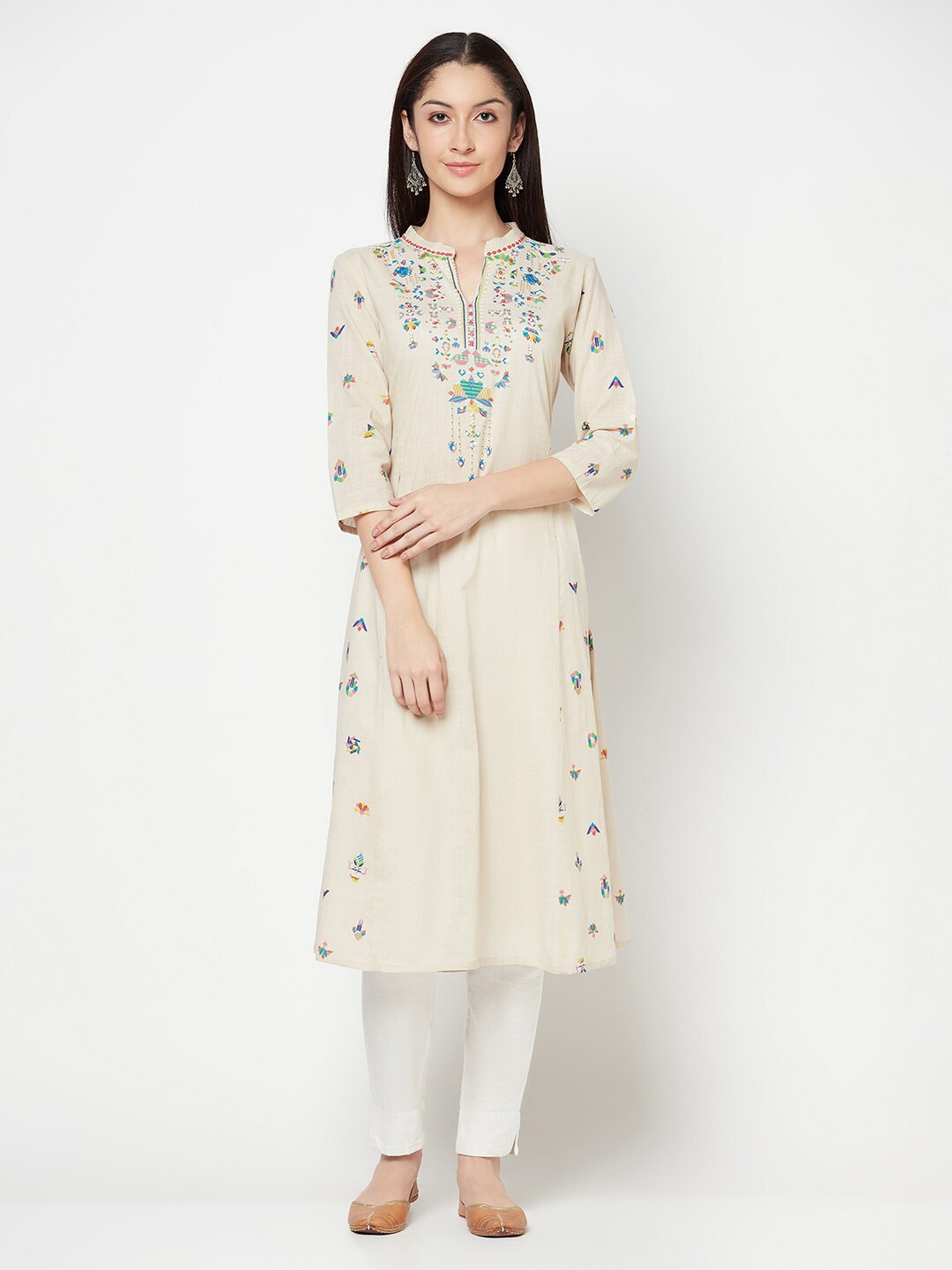 

Cantabil Women Off White Ethnic Motifs Printed Kurta