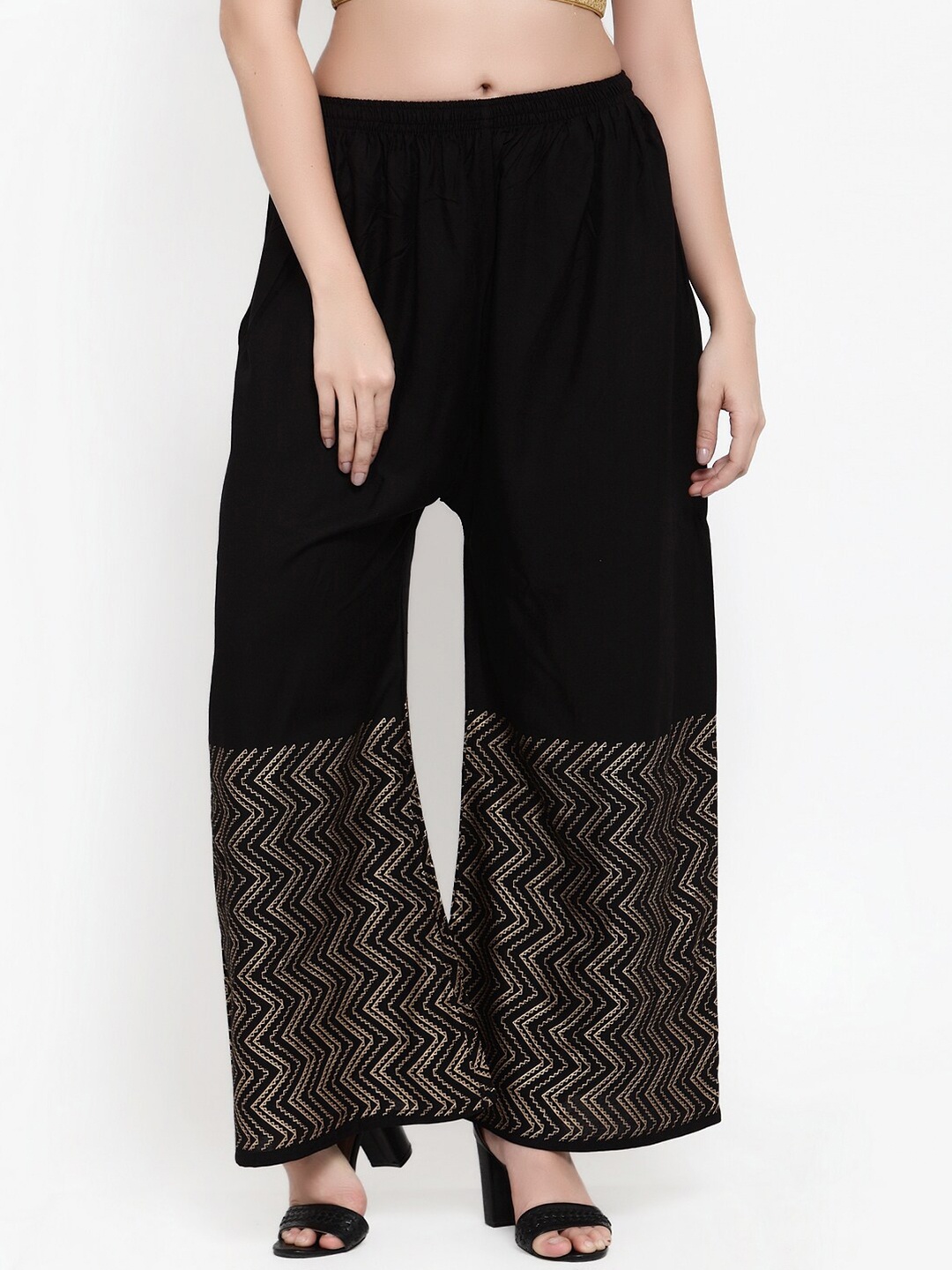 

Miaz Lifestyle Women Black & Golden Geometric Printed Straight Palazzos
