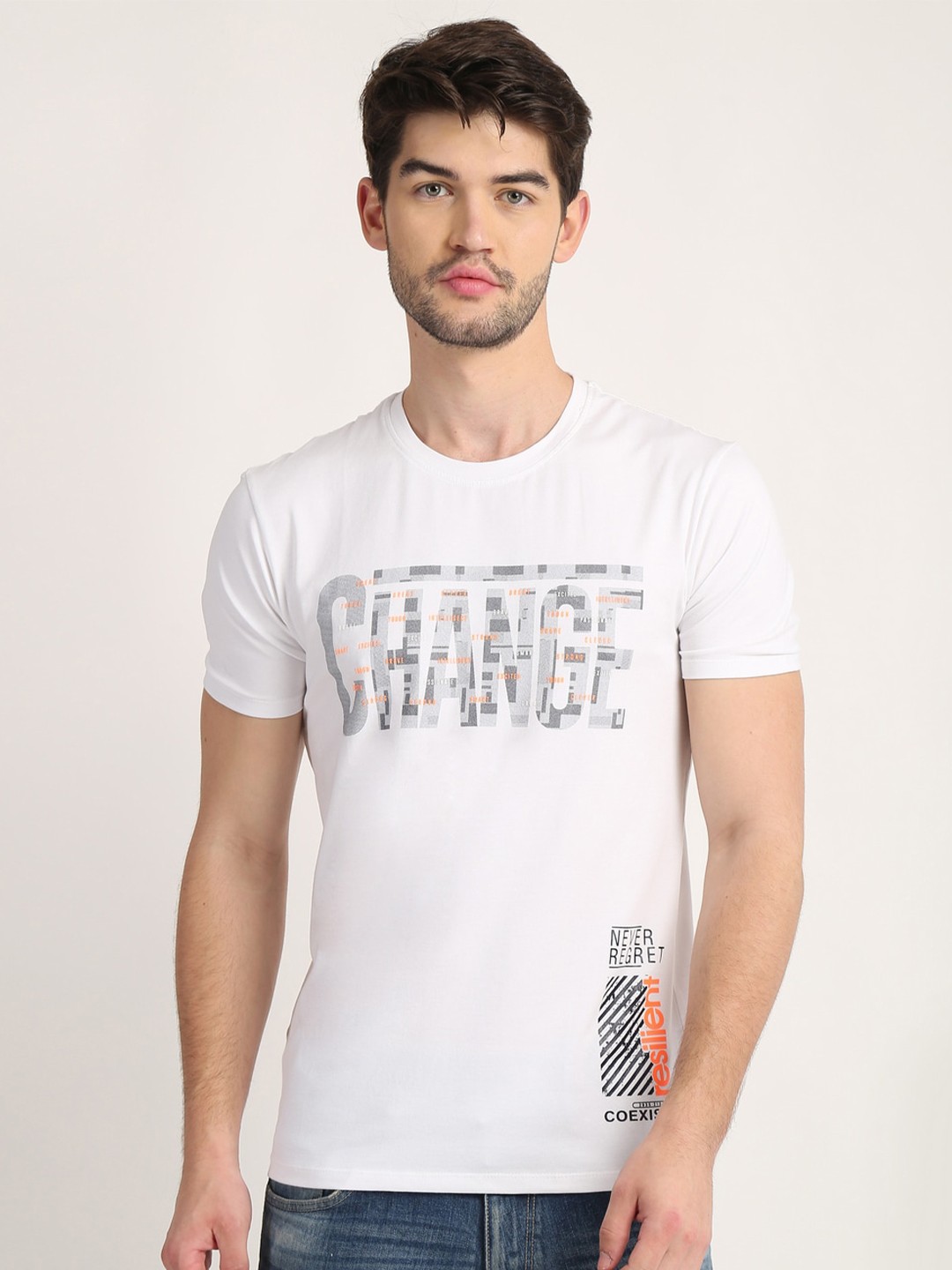 

COLVYNHARRIS JEANS Men White Typography Printed Applique T-shirt