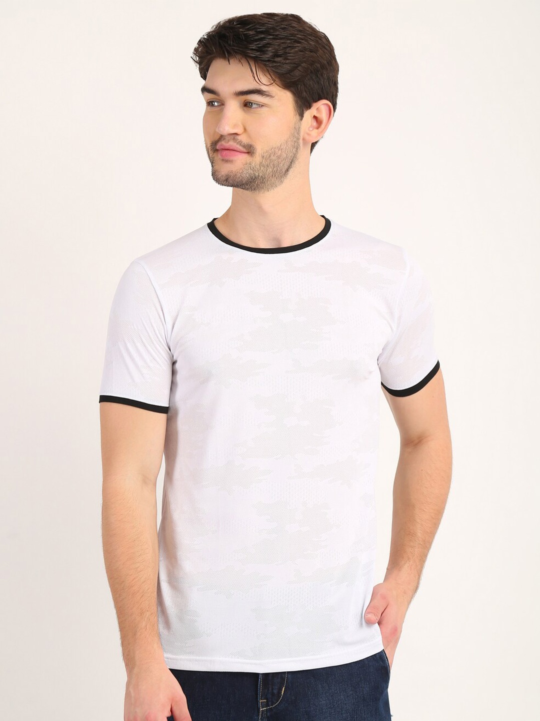 

COLVYNHARRIS JEANS Men White Camouflage Printed T-shirt