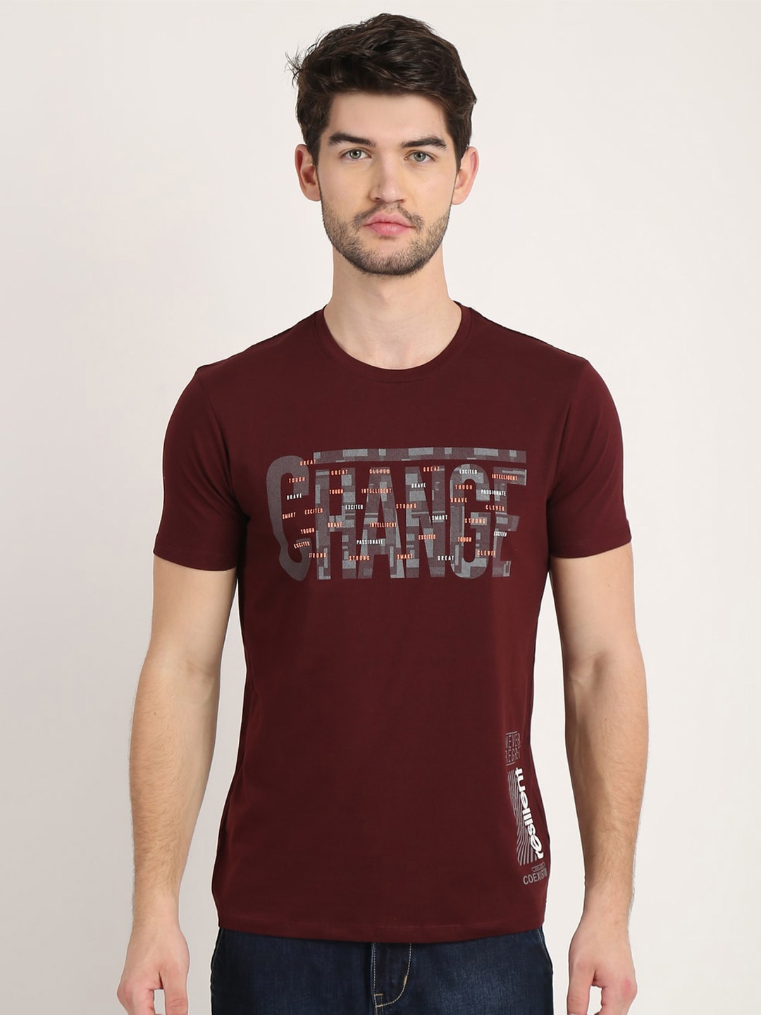 

COLVYNHARRIS JEANS Men Maroon Typography Printed T-shirt