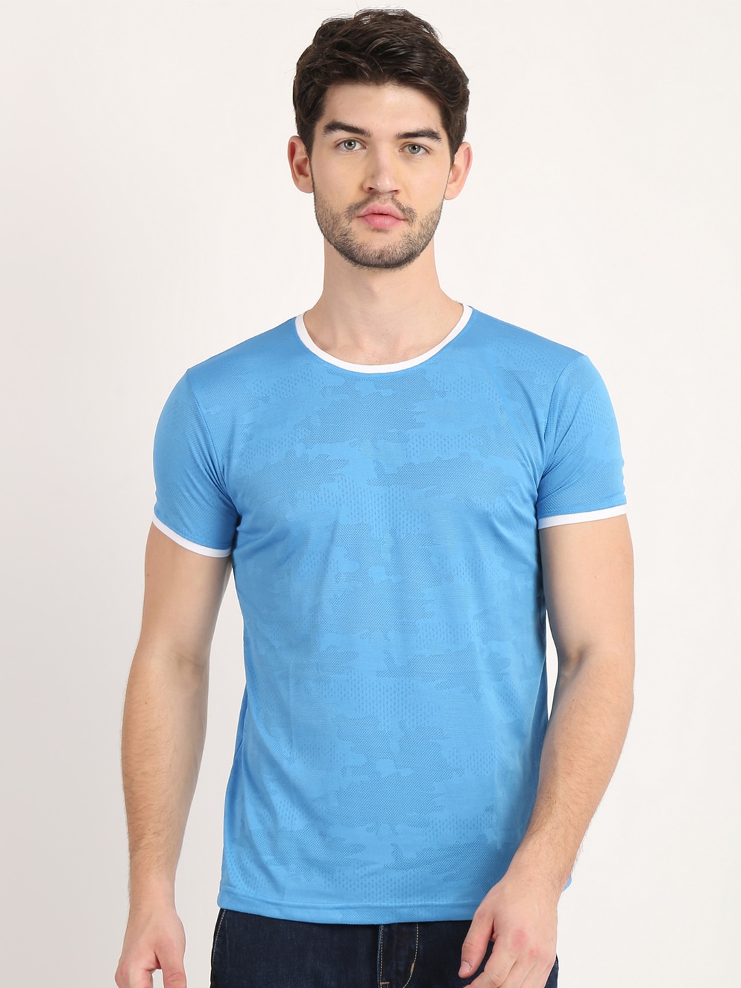 

COLVYNHARRIS JEANS Men Blue Camouflage Print Round Neck Short Sleeve T-shirt