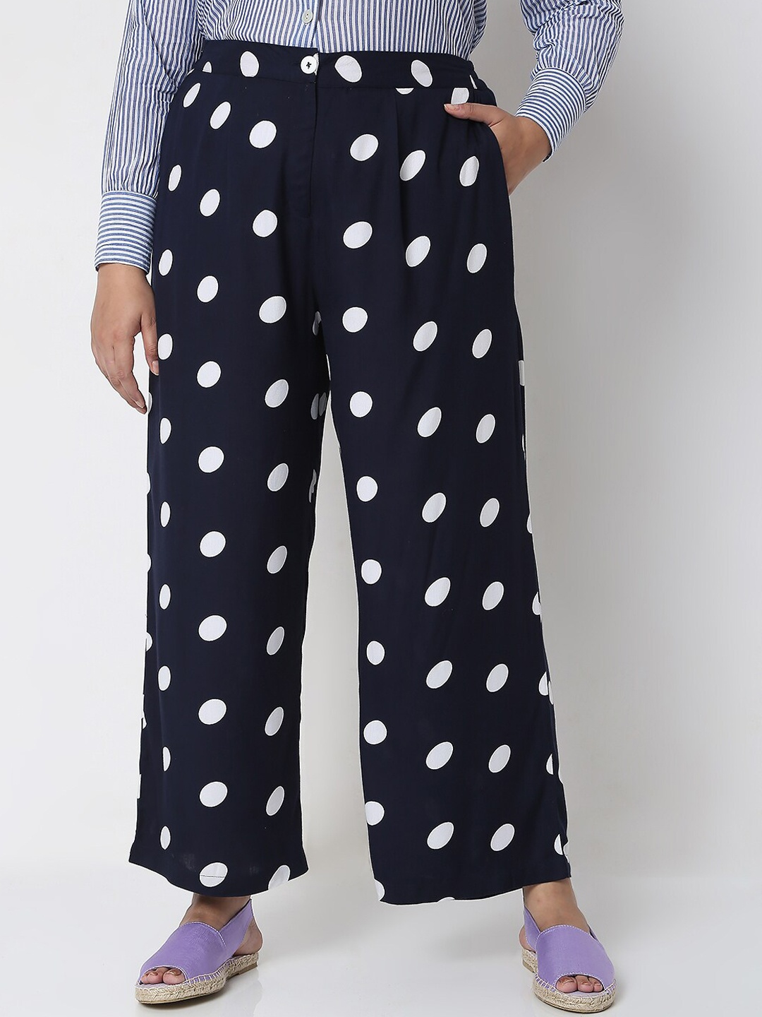 

VERO MODA CURVE Women Blue Polka Dot Printed High-Rise Trousers