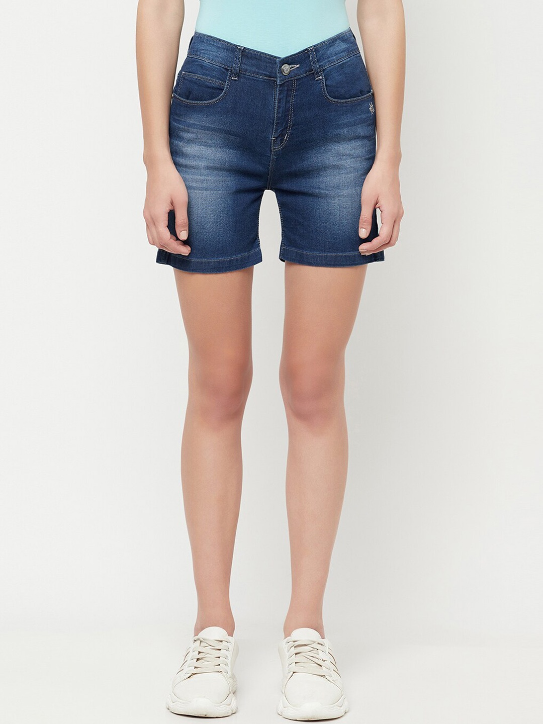 

Crimsoune Club Women Blue Washed Slim Fit Denim Shorts